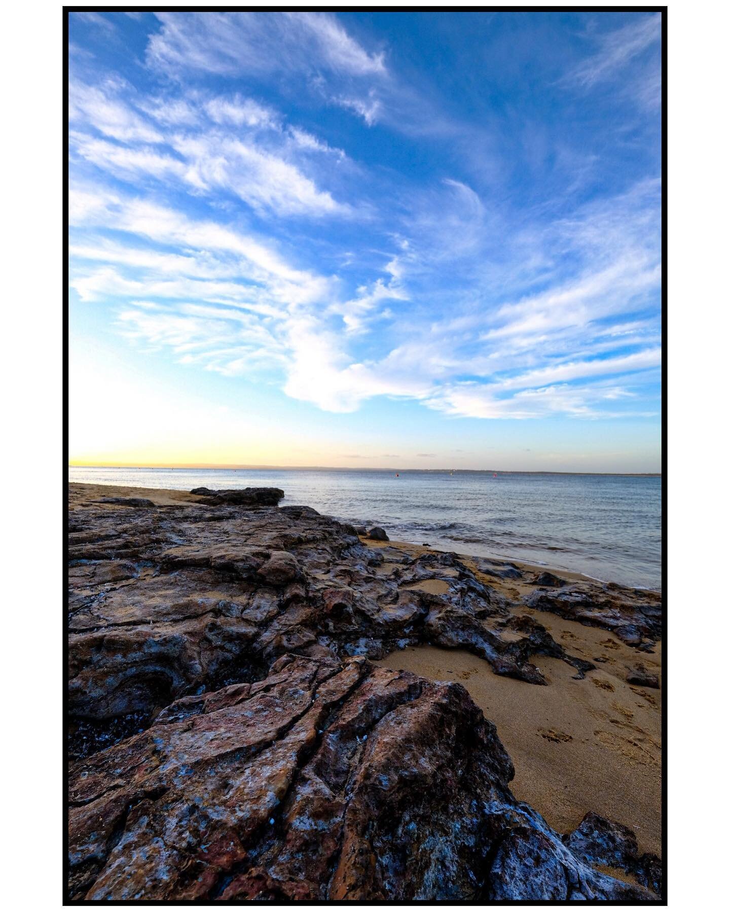 Time away from the city always makes me look at different inspirations with my lens
.
.
.
.
.

#fujifilm #xt2 #myfujifilm #lensculture #photography #melbourne  #Phillipisland  #fujifilmx_au #fujifilmx #dusk #beach #beachtime #blueskies #clouds #summe
