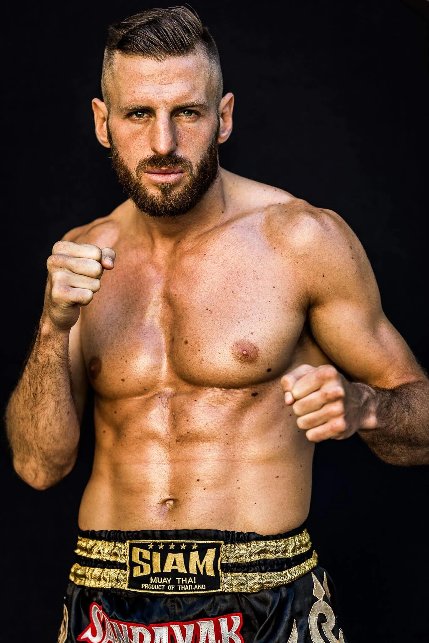 MICHELE MASTROMATTEO E SHAN CANGELOSI ALLA CONQUISTA DI THA BOXE MANIA 2017