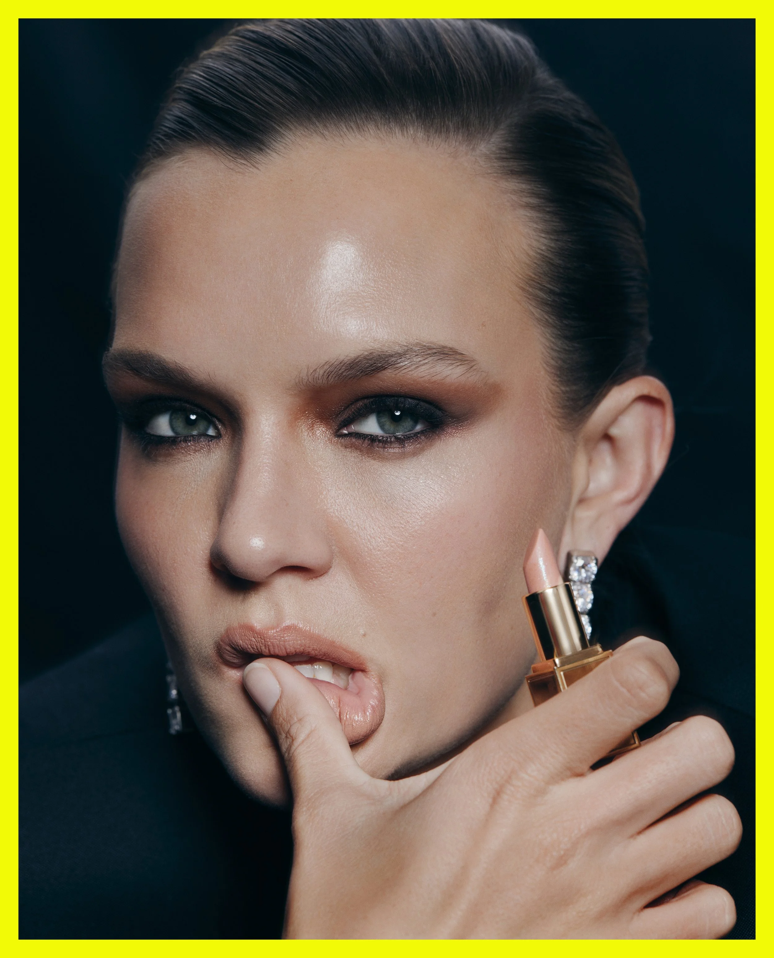 JOSEPHINE SKRIVER FOR L'OFFICIEL THAILAND