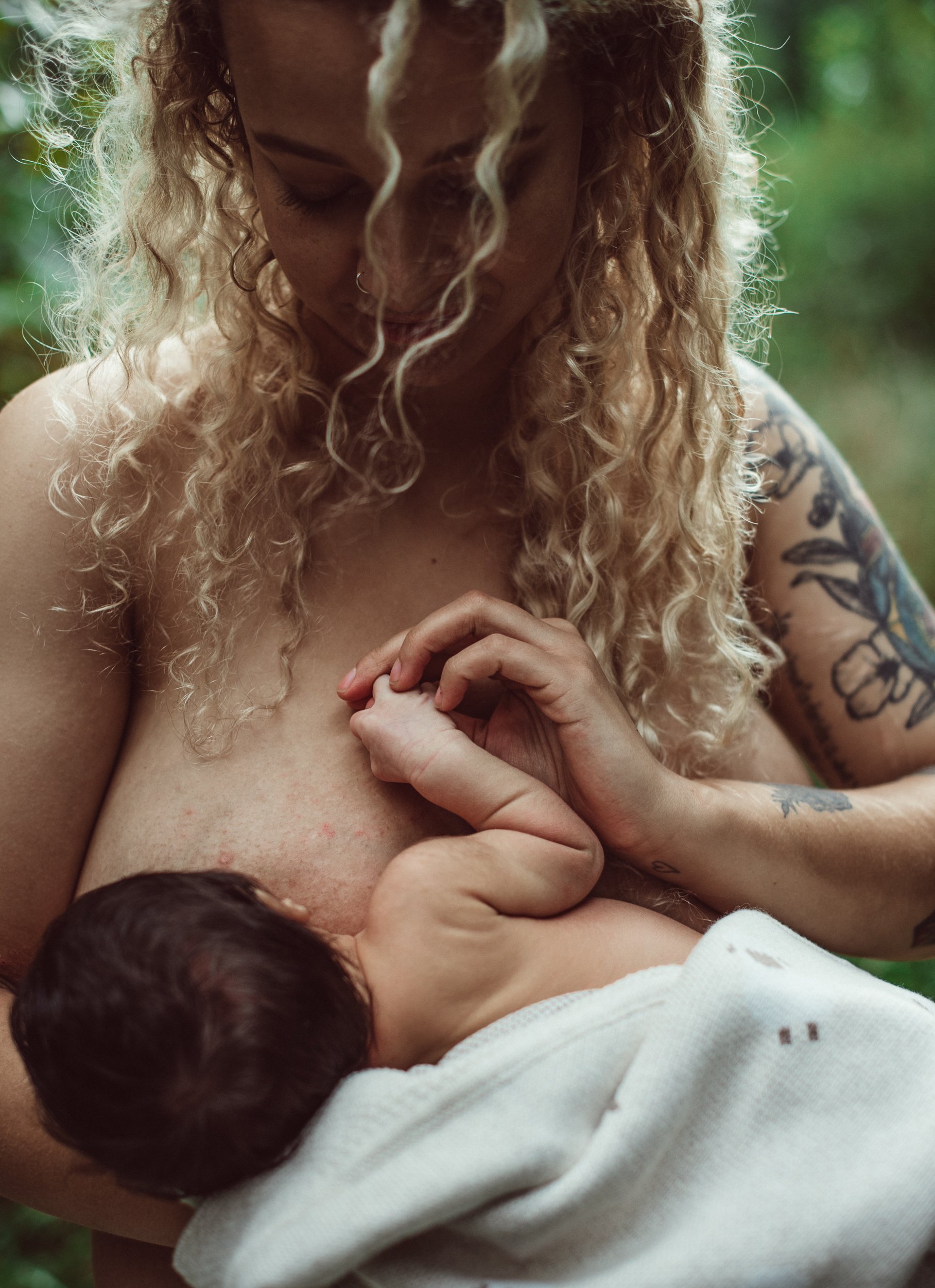 intimate and natural newborn photography in Exeter, Devon