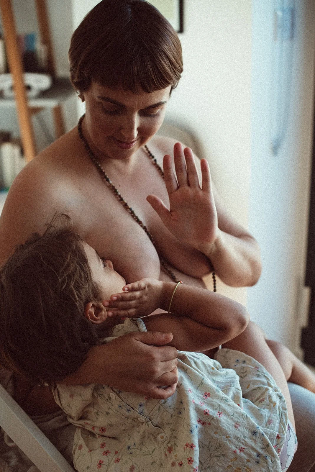 natural maternity photography in Exeter, Devon