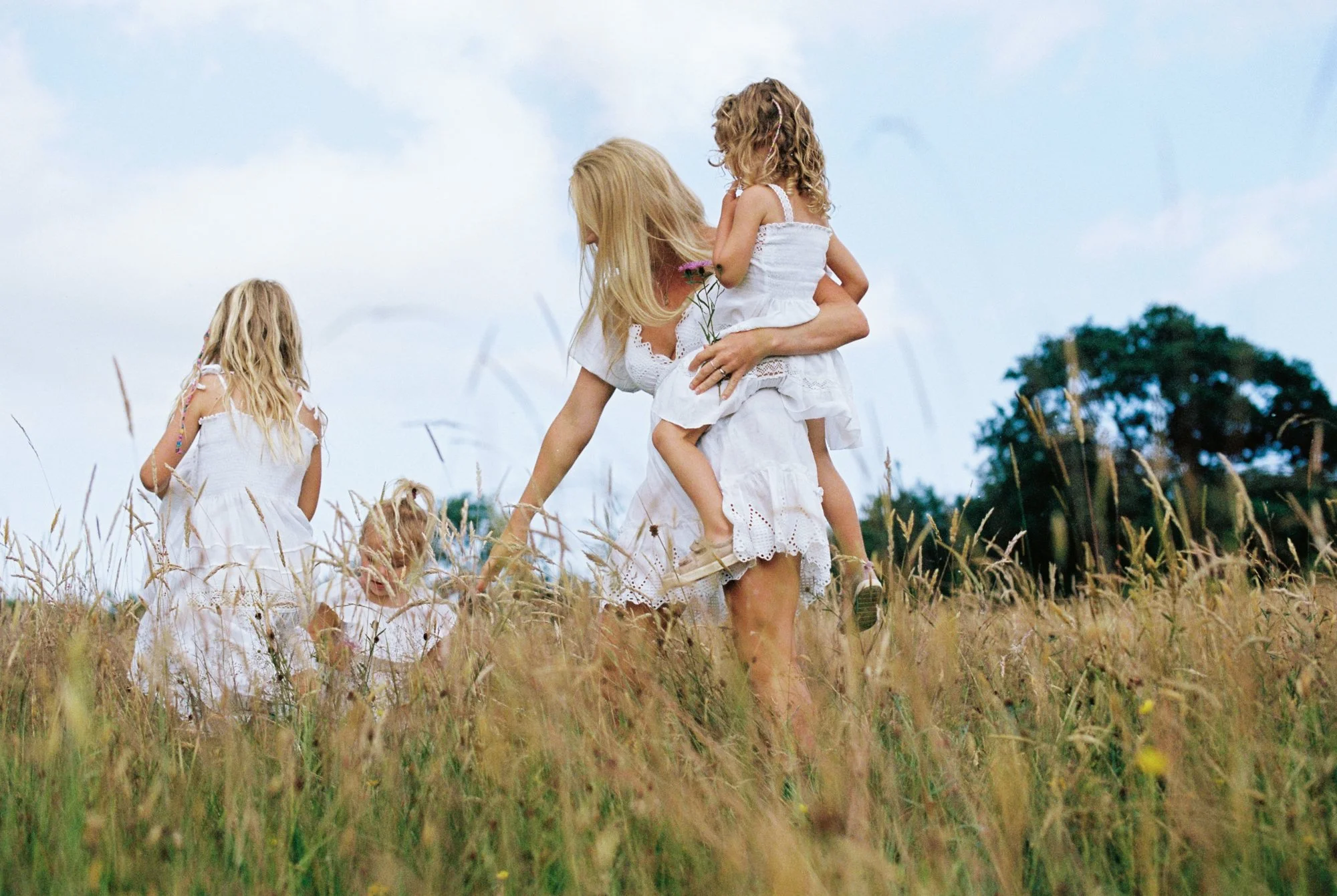 wild family photos in devon-20.jpg
