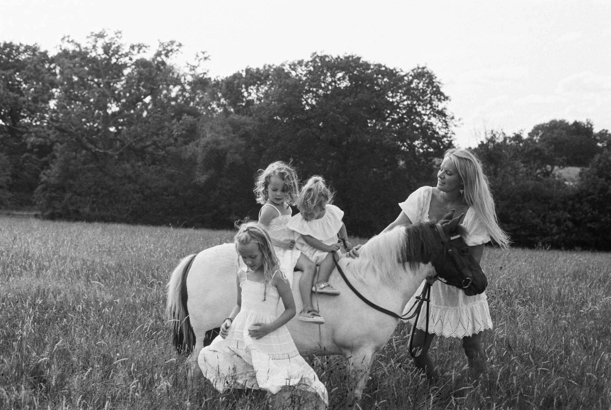 wild family photos in devon-2.jpg