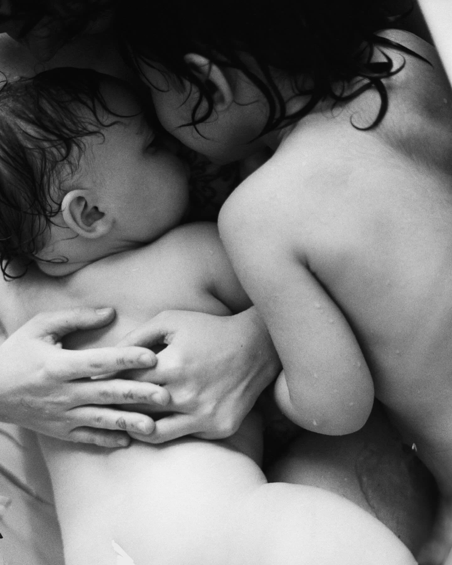 Limbs and love and bath water // some of the mess and magic of a winter morning at home 

I&rsquo;m offering a handful of single roll portrait sessions at a special price just for the last days of January 🌙

These sessions are as simple as it gets; 