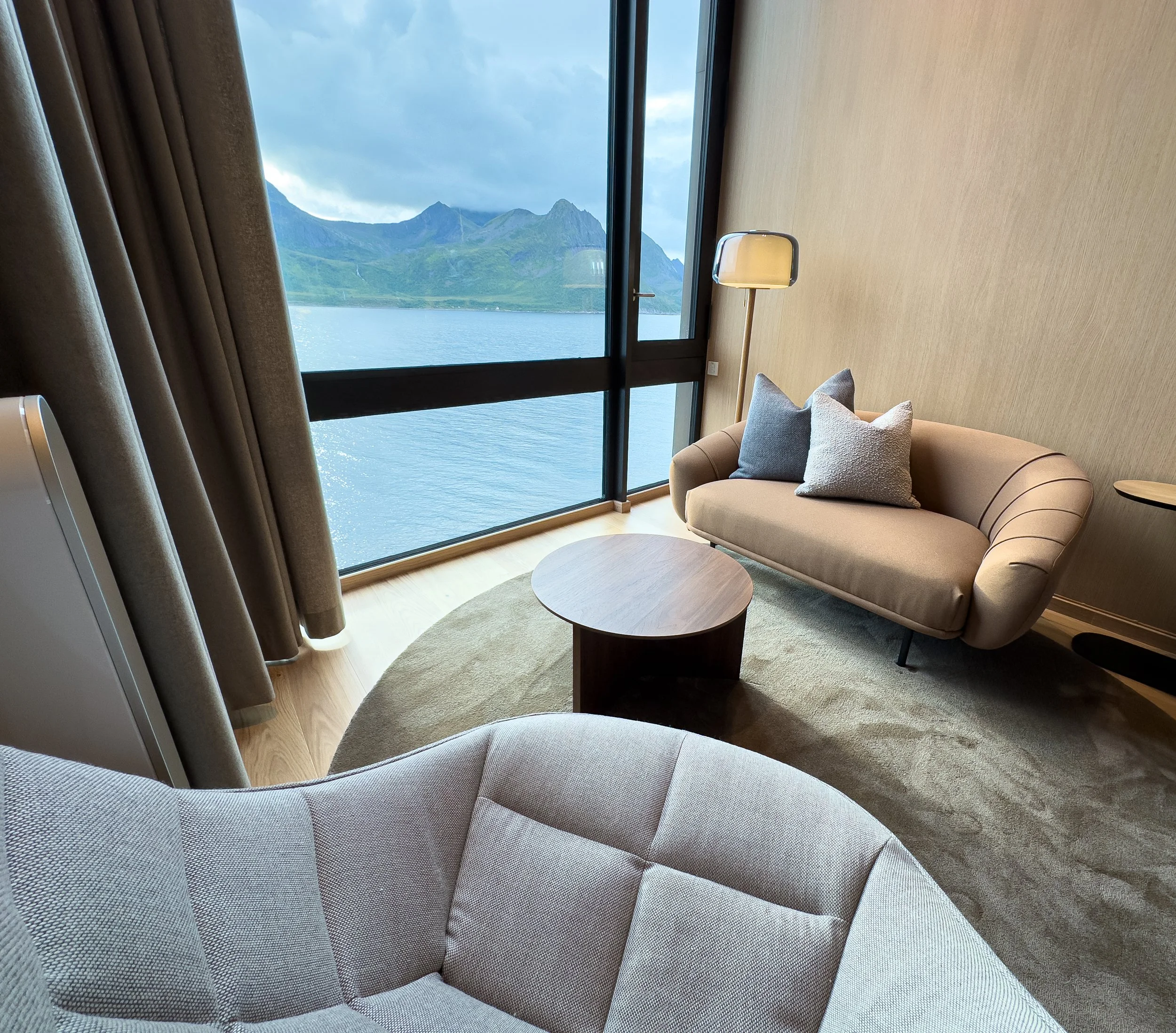 How Hotels Use Film to Increase Direct Bookings