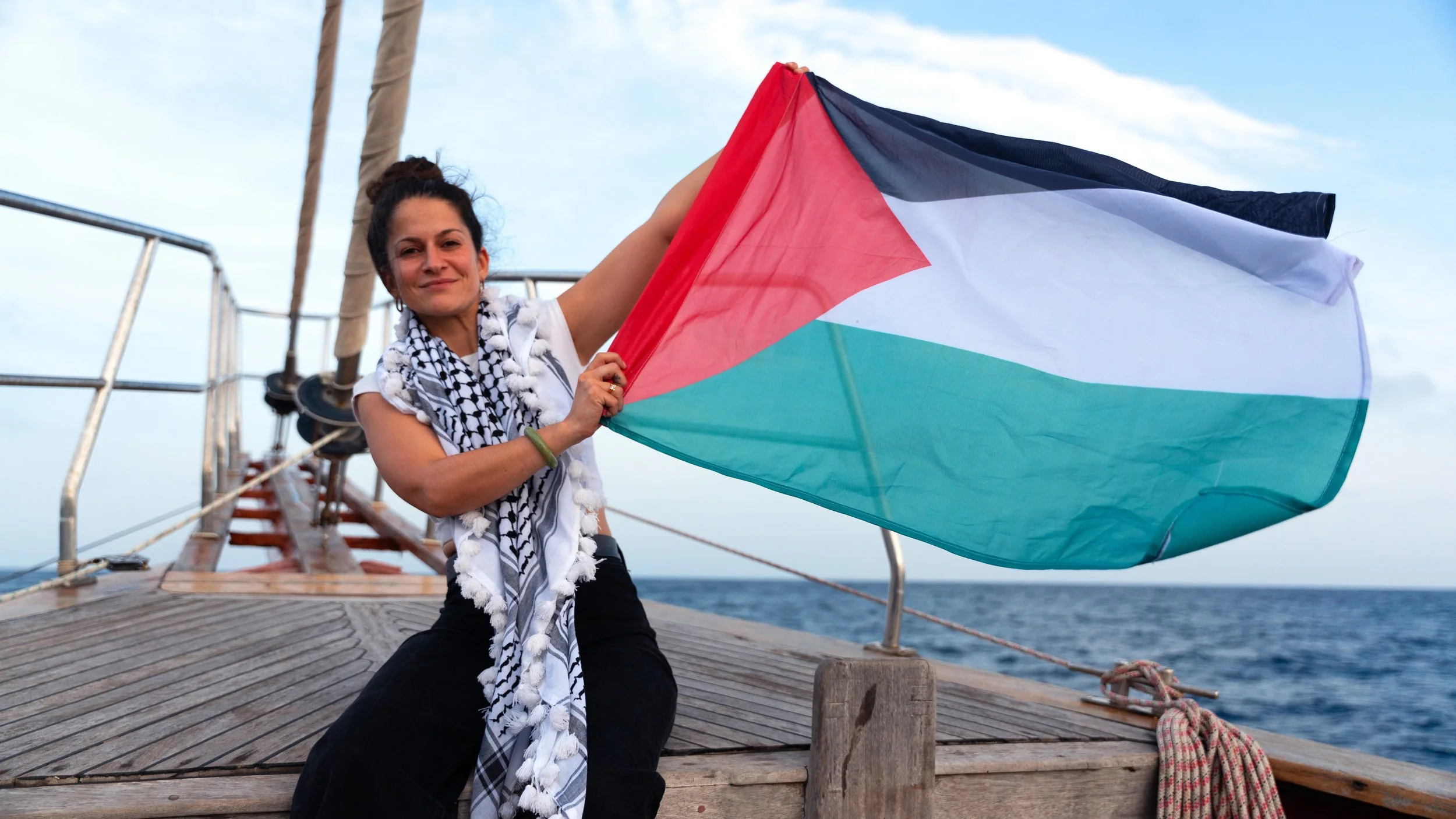 Anarchist Bookfair P1: An interview from the Global Sumud Flotilla, now approaching Gaza 