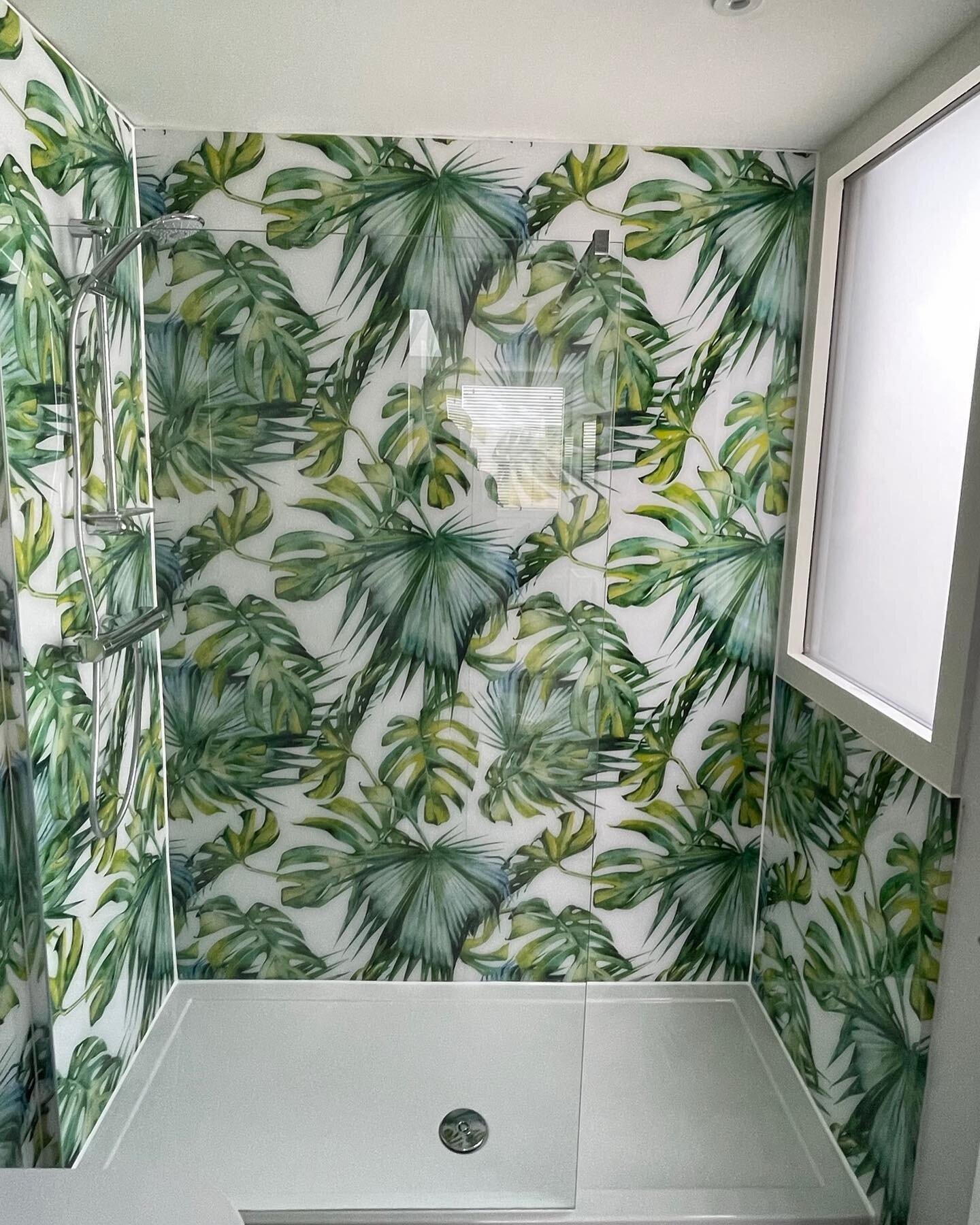 These botanical @showerwalluk panels that we fitted in this small bathroom worked well with the Australian walnut @karndean_uk floor. #showerroom #showerdesign #showerpanel #shower #bathroom #bathroominspo #wallpanels #botanicalart #karndean #floorin