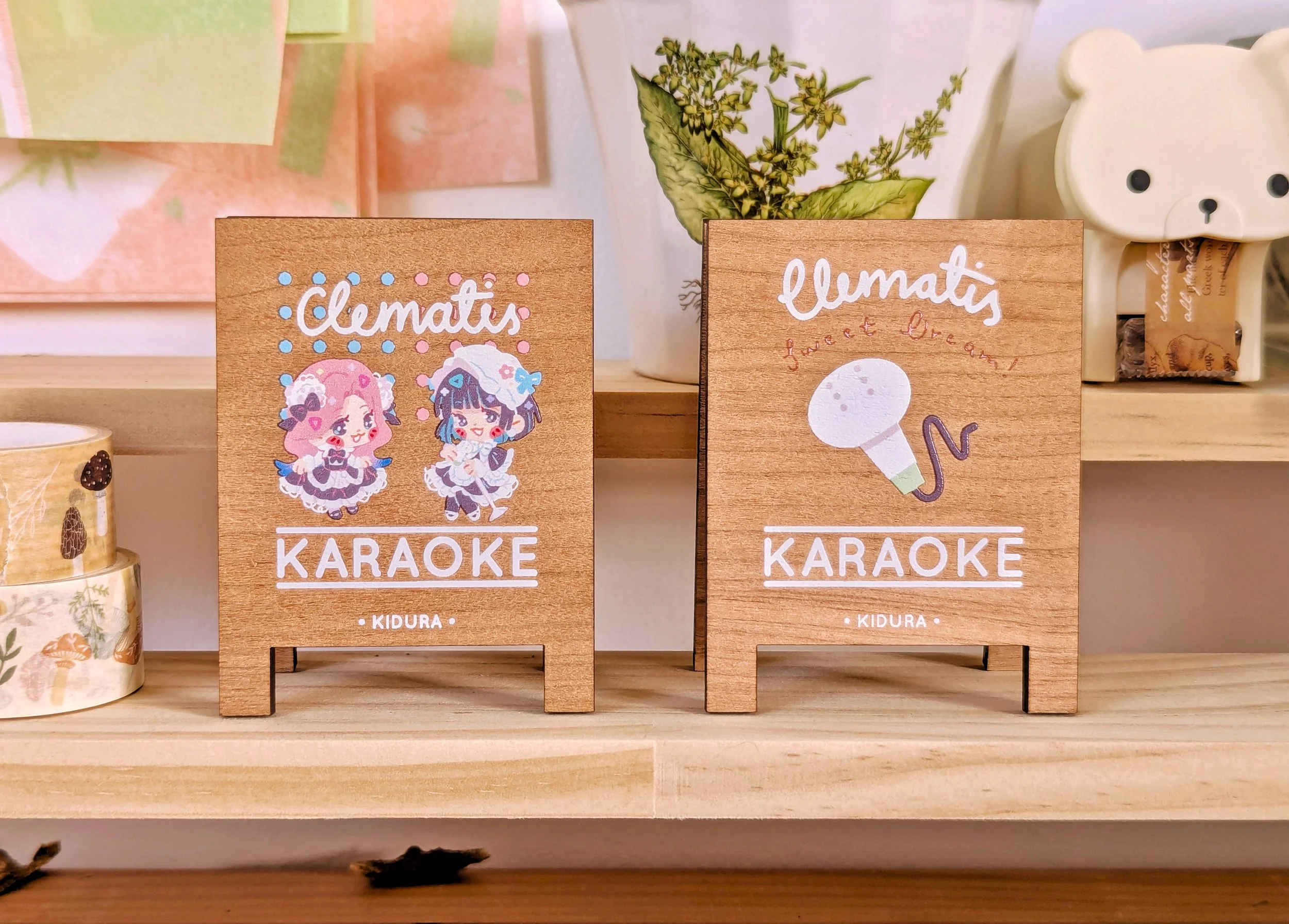 Wooden desk clips