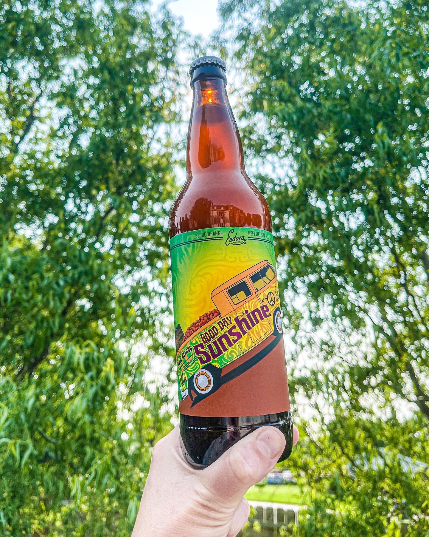 So you want to enjoy your Blood Orange Good Day Sunshine in the sun? Why not do it on our patio???

We still have a coupe cases of this springtime sipper left for take-home or taproom enjoyment! 🍊 🍻 #brewgoodness #daytonbeer