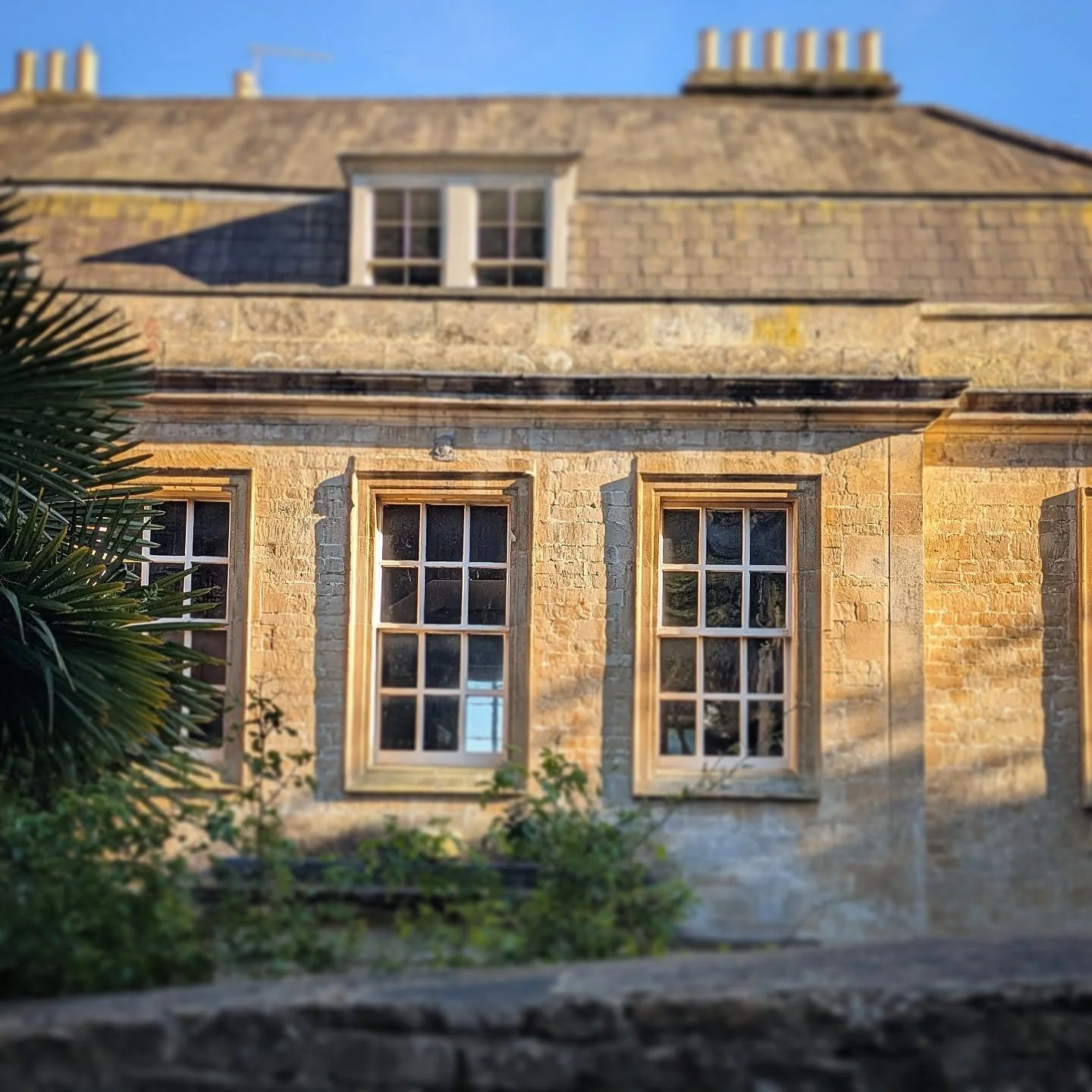 A month on the road, well-spent. 📍

There&rsquo;s a short window this time of year where the sun sits just low enough to catch every texture on a limestone wall. My travels this month took me across Bath and the South West, balancing site visits wit