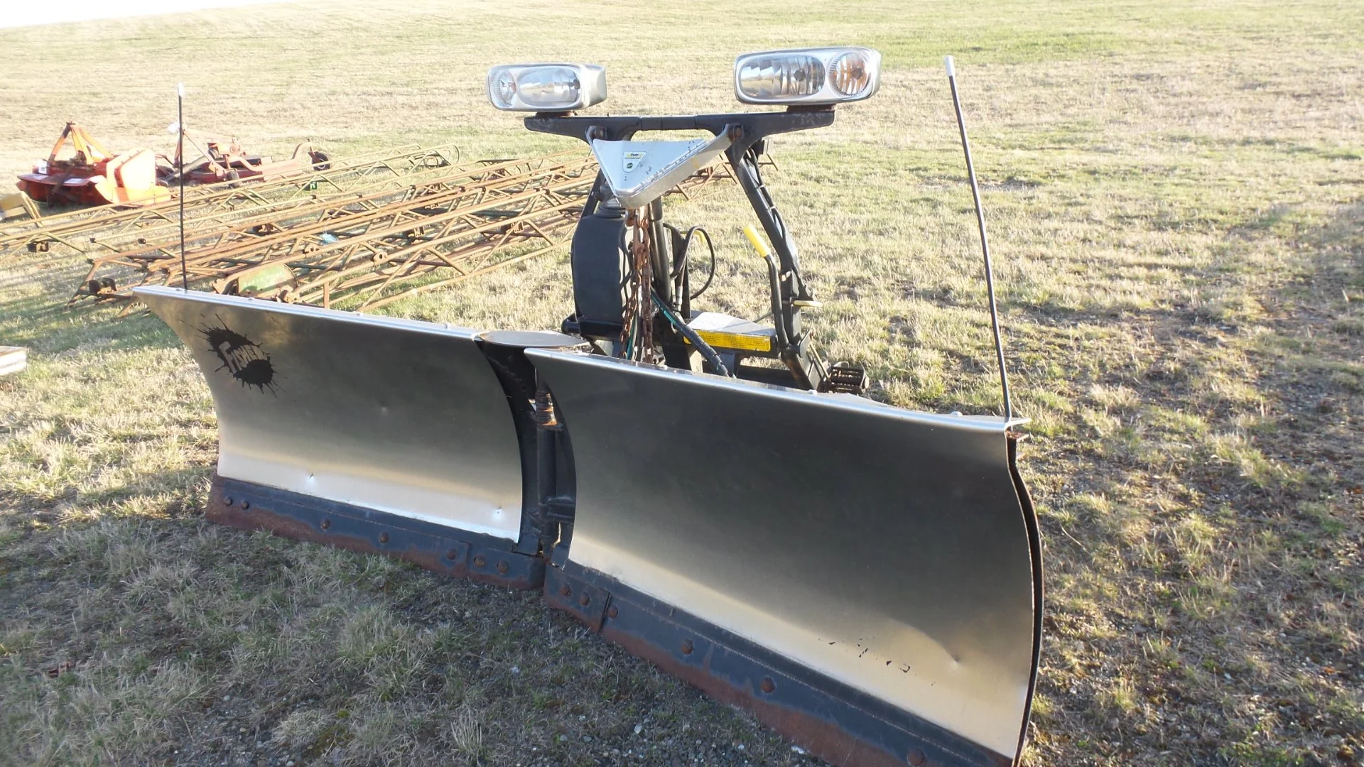 Fisher V Plow 8 1/2'