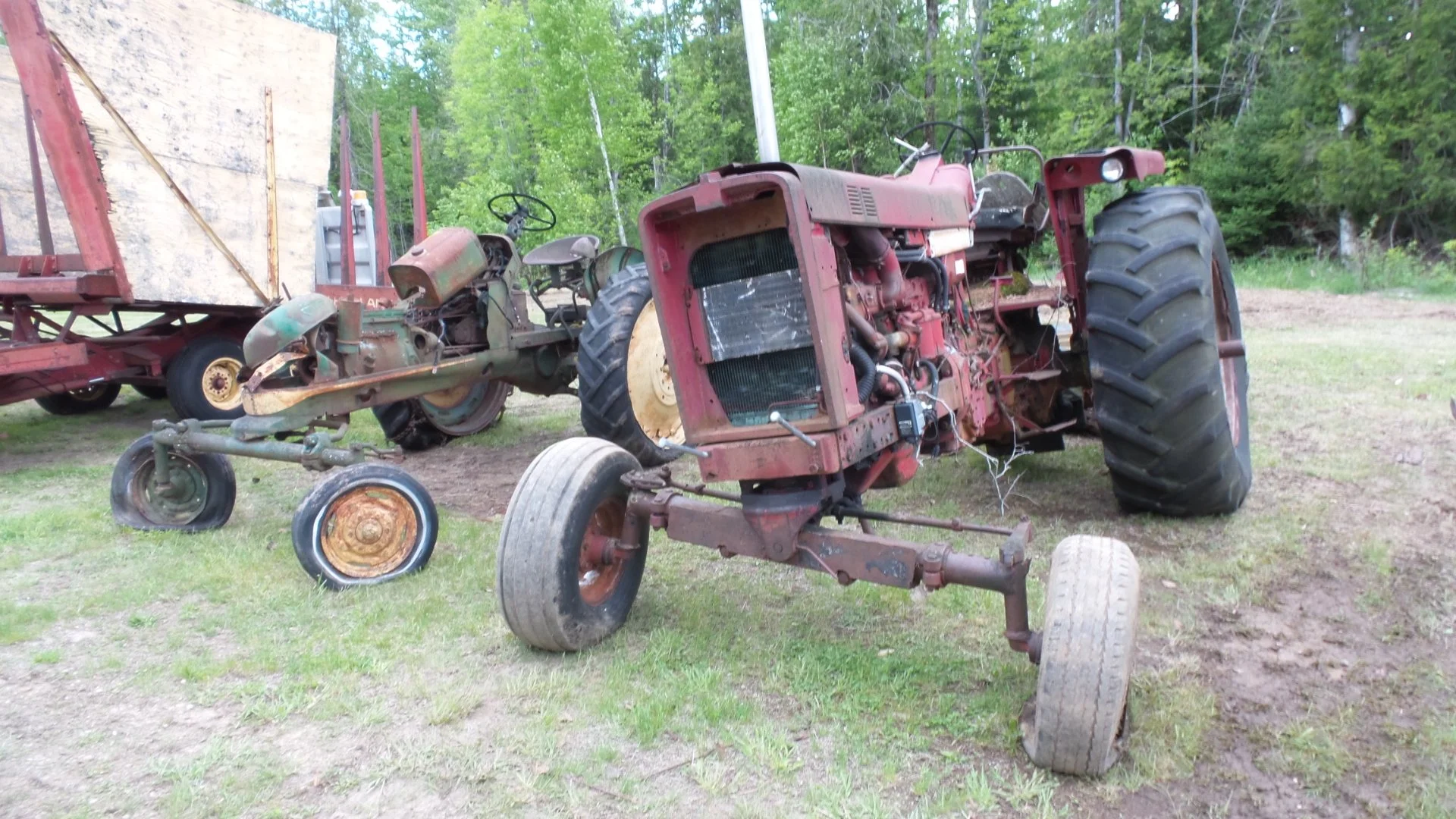IH &amp; Oliver Tractor Parts