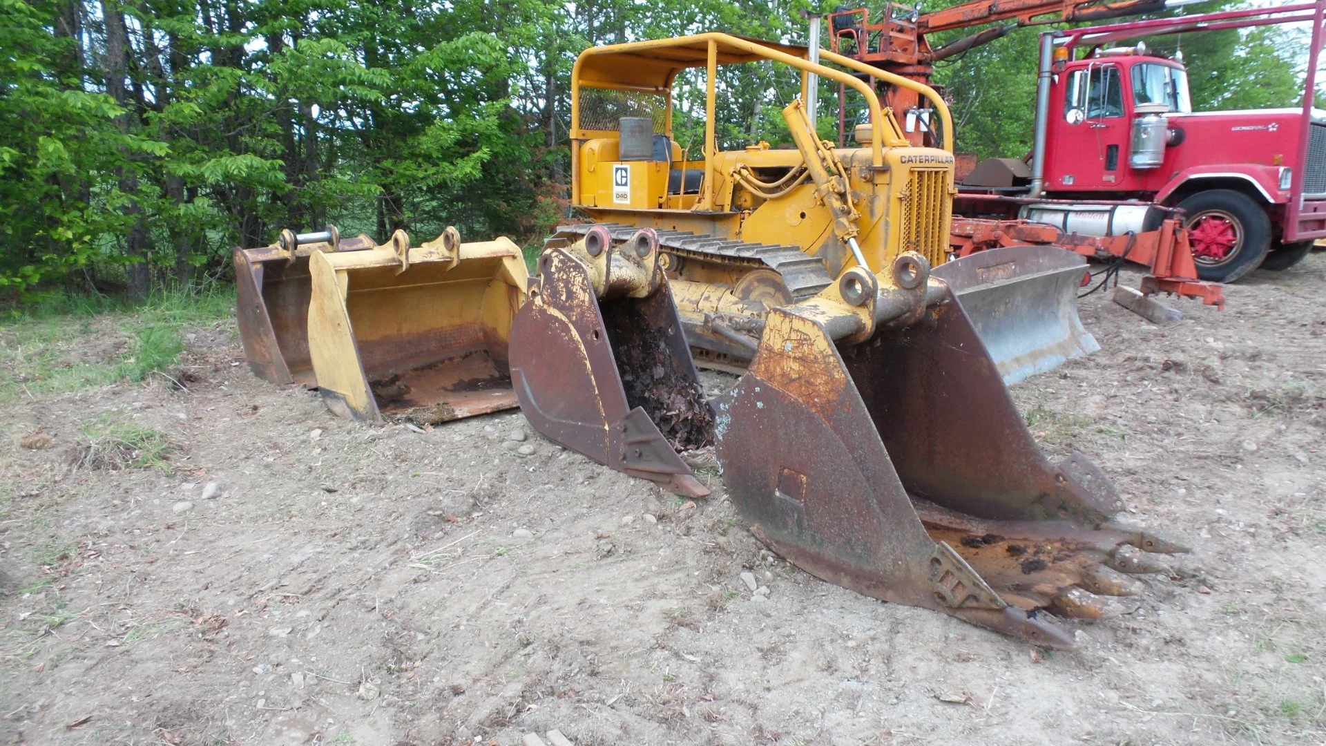 Buckets for CAT 215DLC