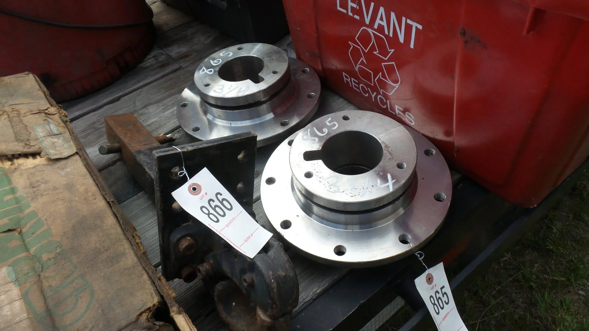 Unused 9 Bolt Hubs 3 1/4"
