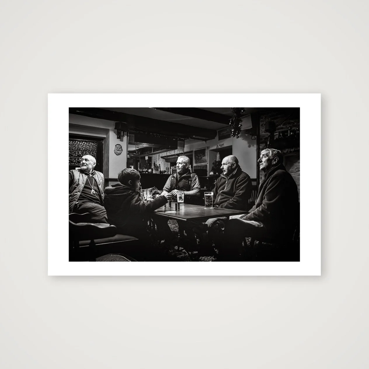 shot_table_883d98b3_d4f26e03.jpg