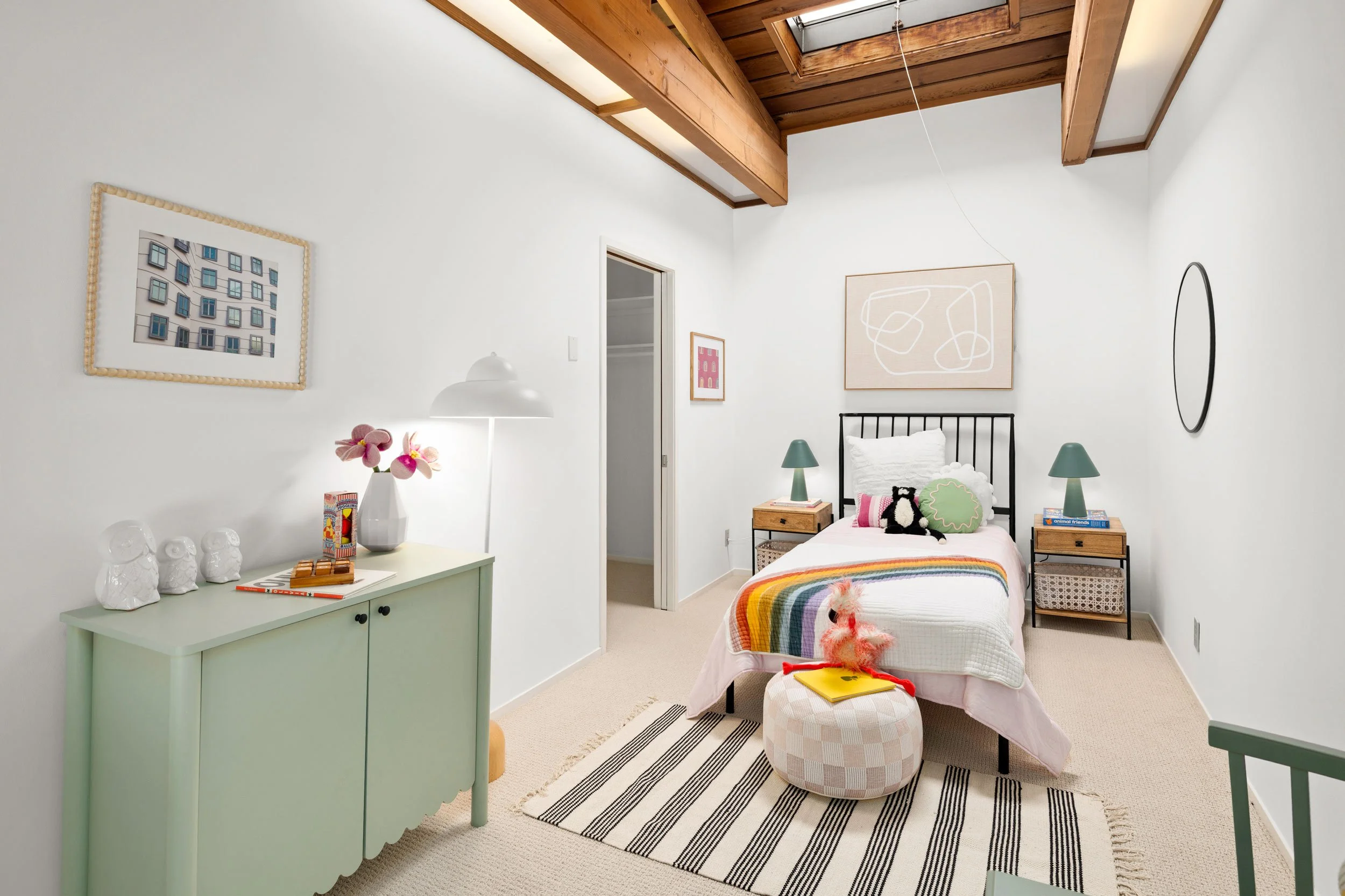 990-regal-road-child-bedroom.jpg