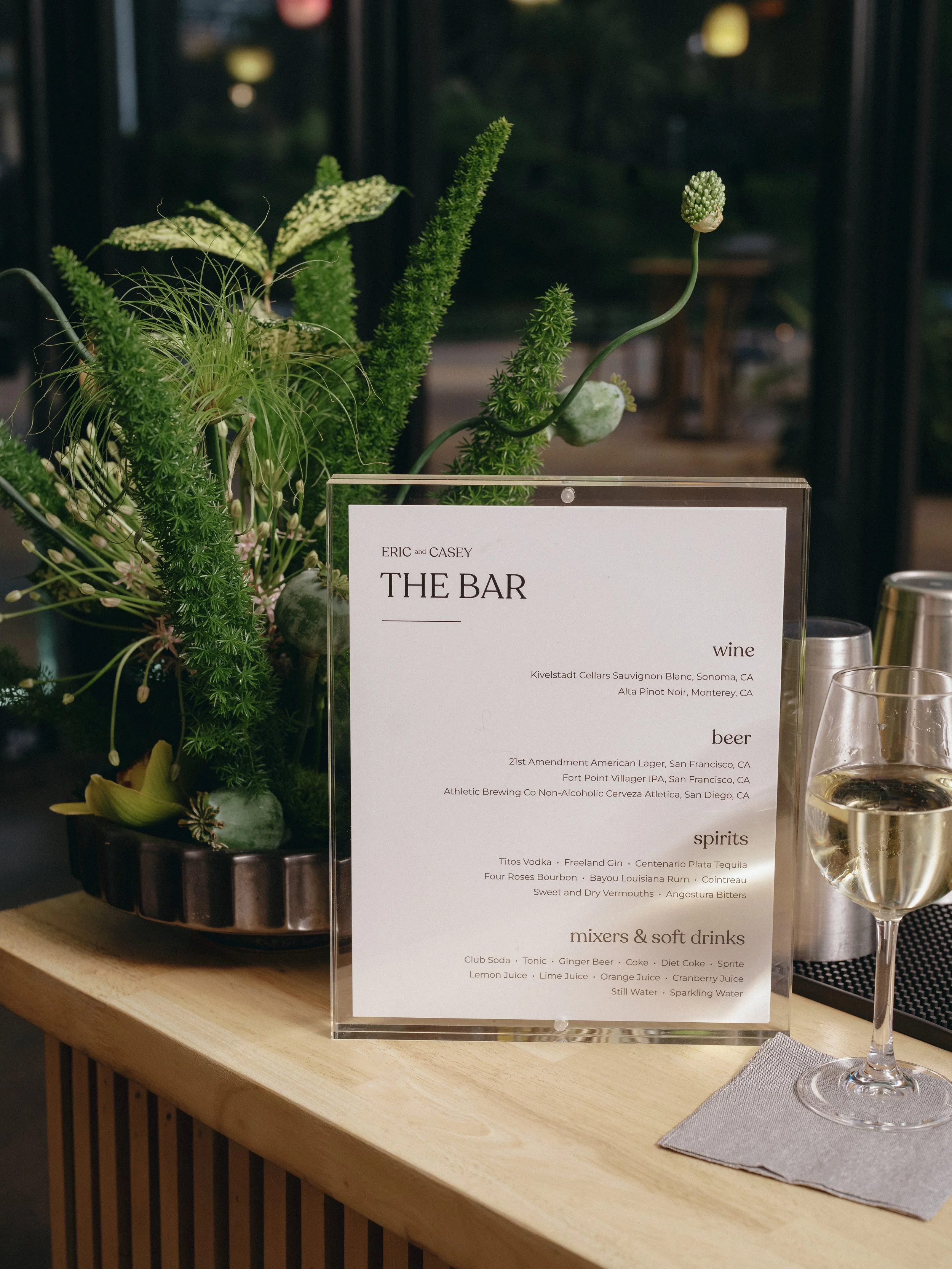 Casey & Eric 00979.jpg