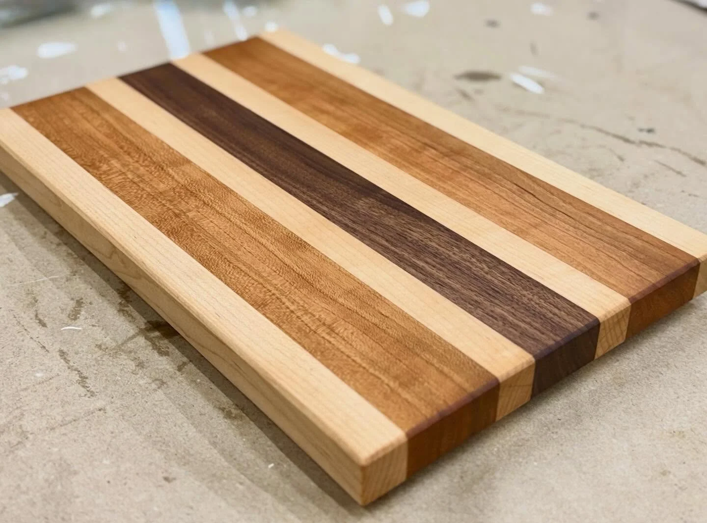 cutting board small.jpg