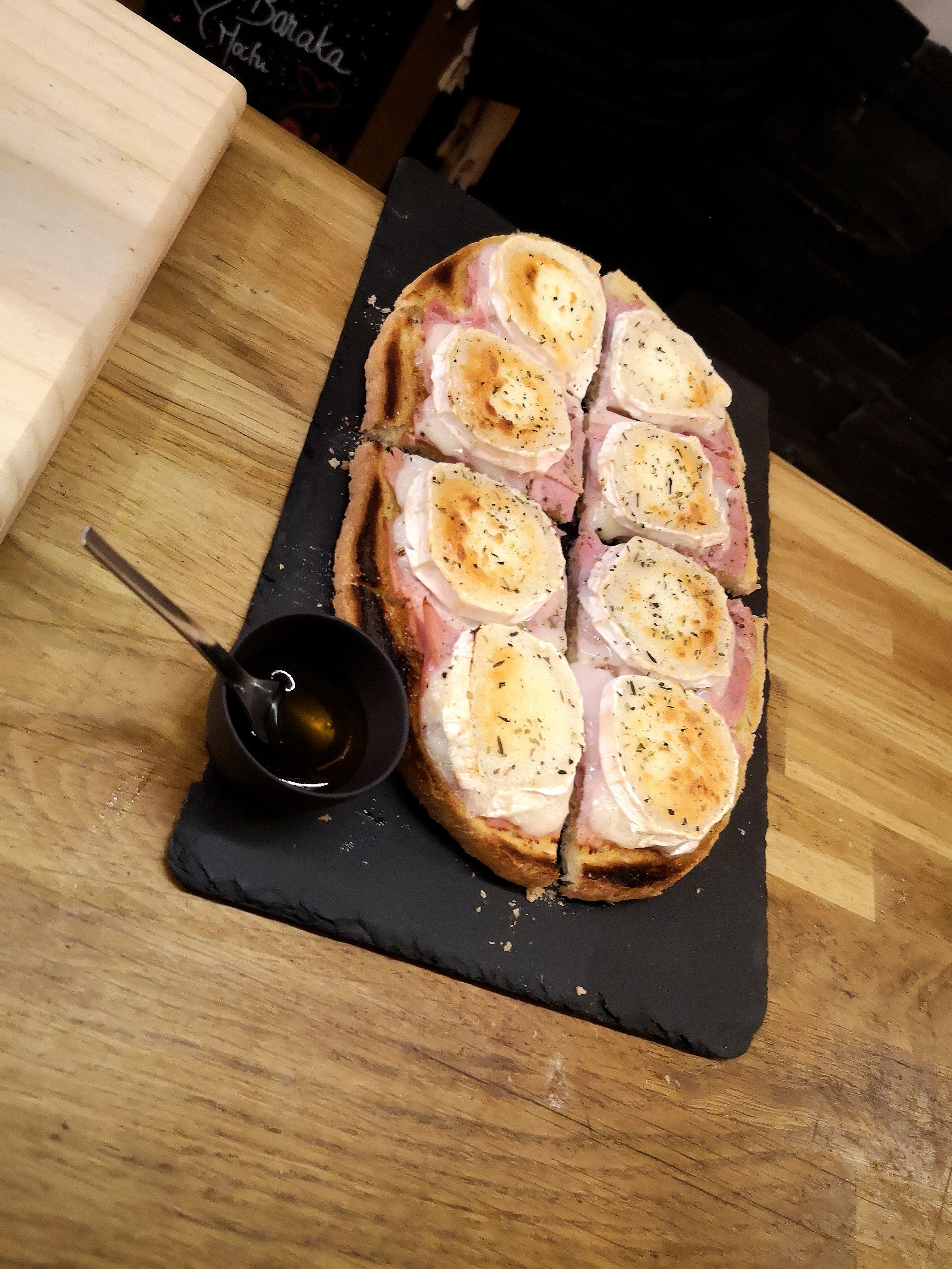 BRUSCHETTA DI CAPRA