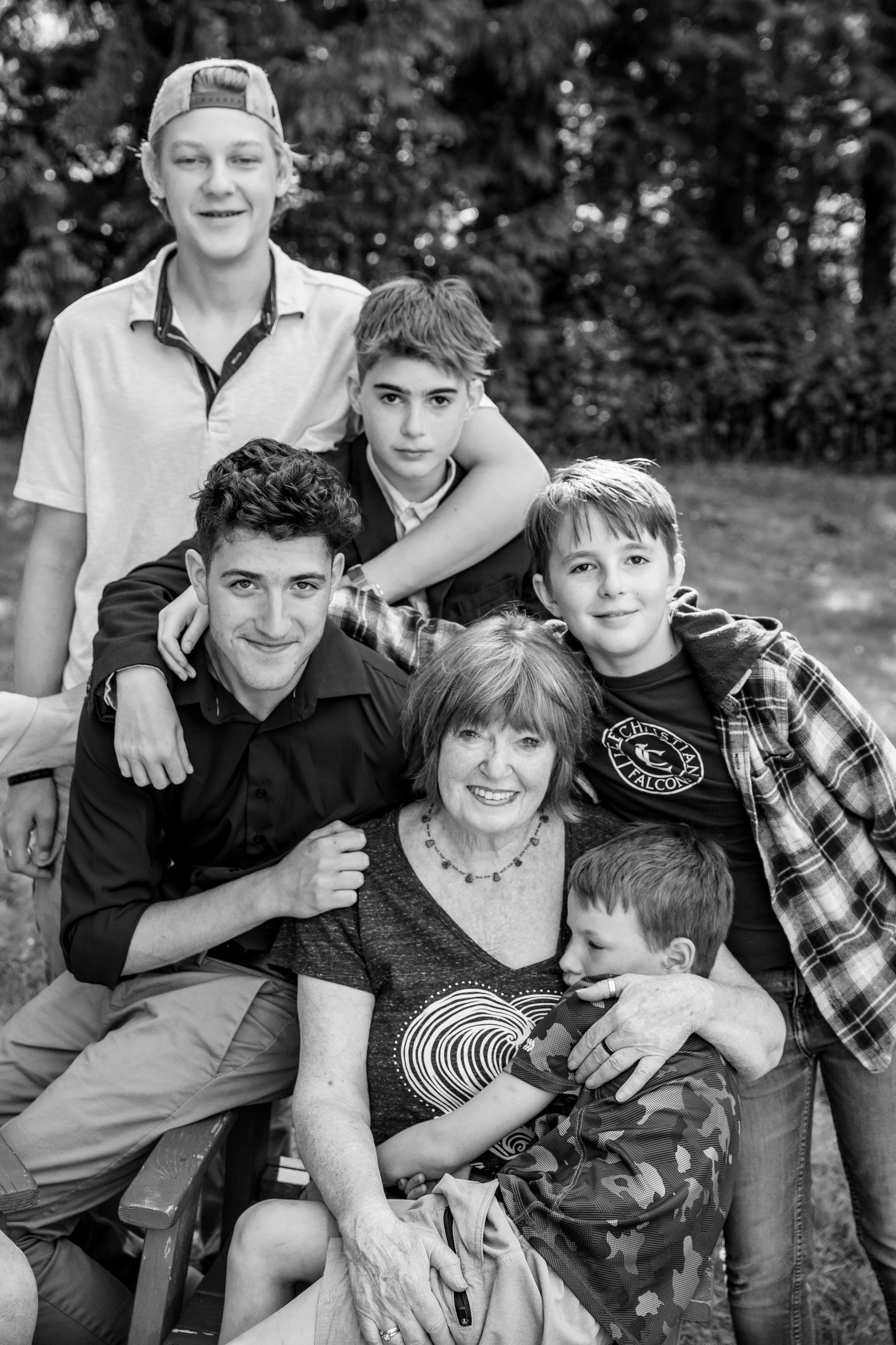 outdoor-siblings-photo-orcas-island.jpg