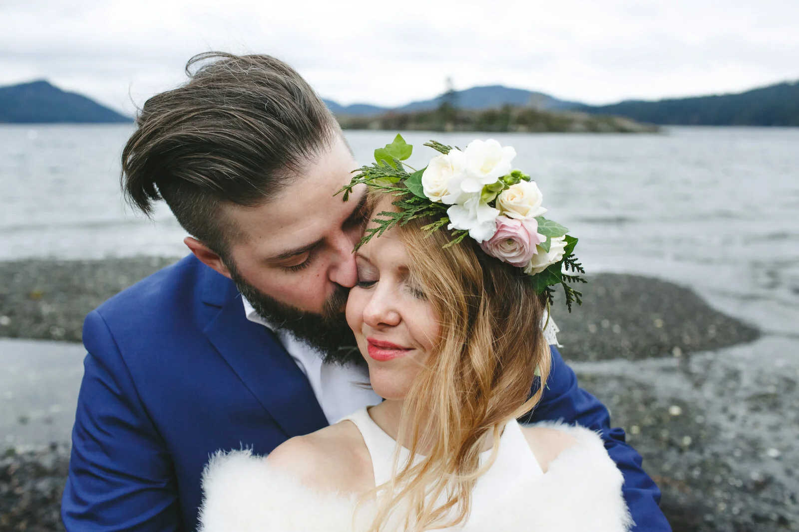 BEST ORCAS ISLAND WEDDING VENUES & PHOTOGRAPHER | SATYA PHOTOGRAPHY