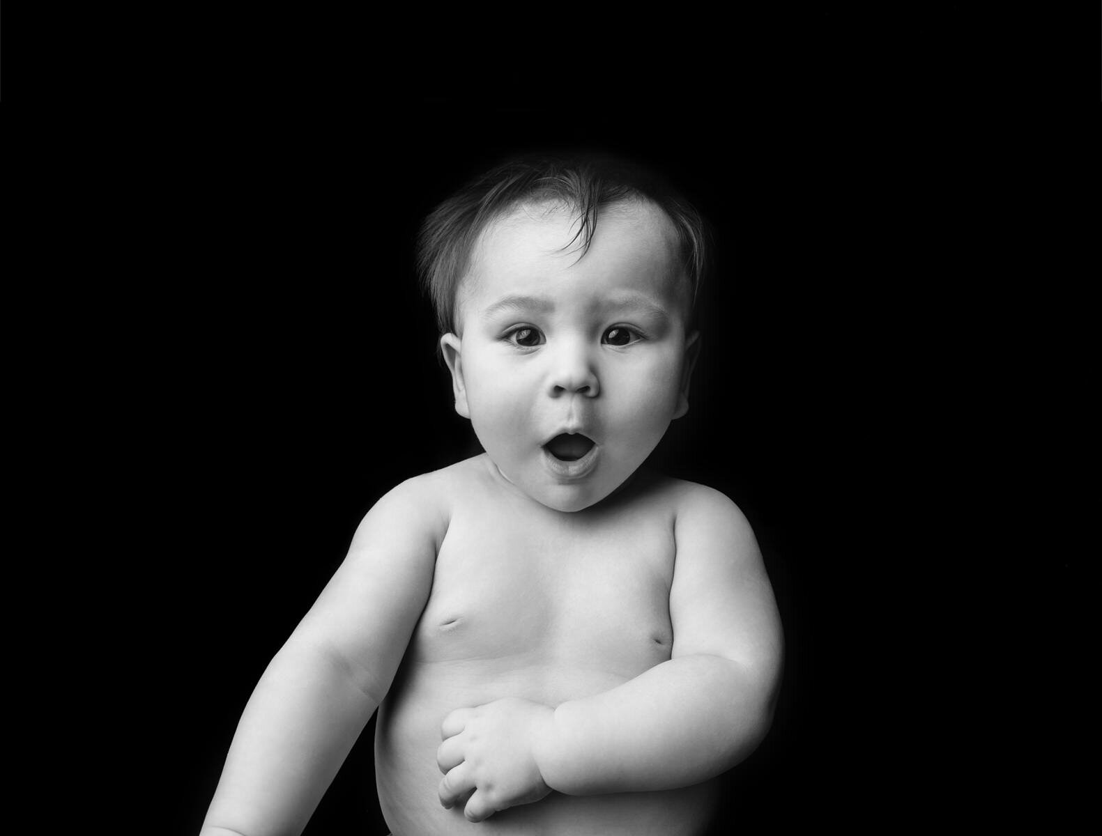 Black-and-white-Seattle-fine-art-newborn-and-family-photography-satya-curcio-photography50.jpg
