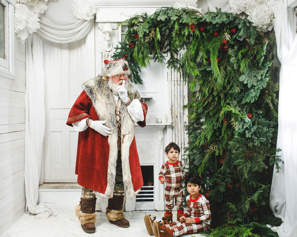 safe-santa-photos-2020-my-little-white-house025.jpg