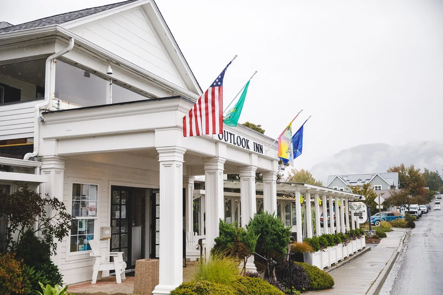 Rainy Day Wedding On Orcas Island/ The Outlook Inn | SATYA CURCIO ...