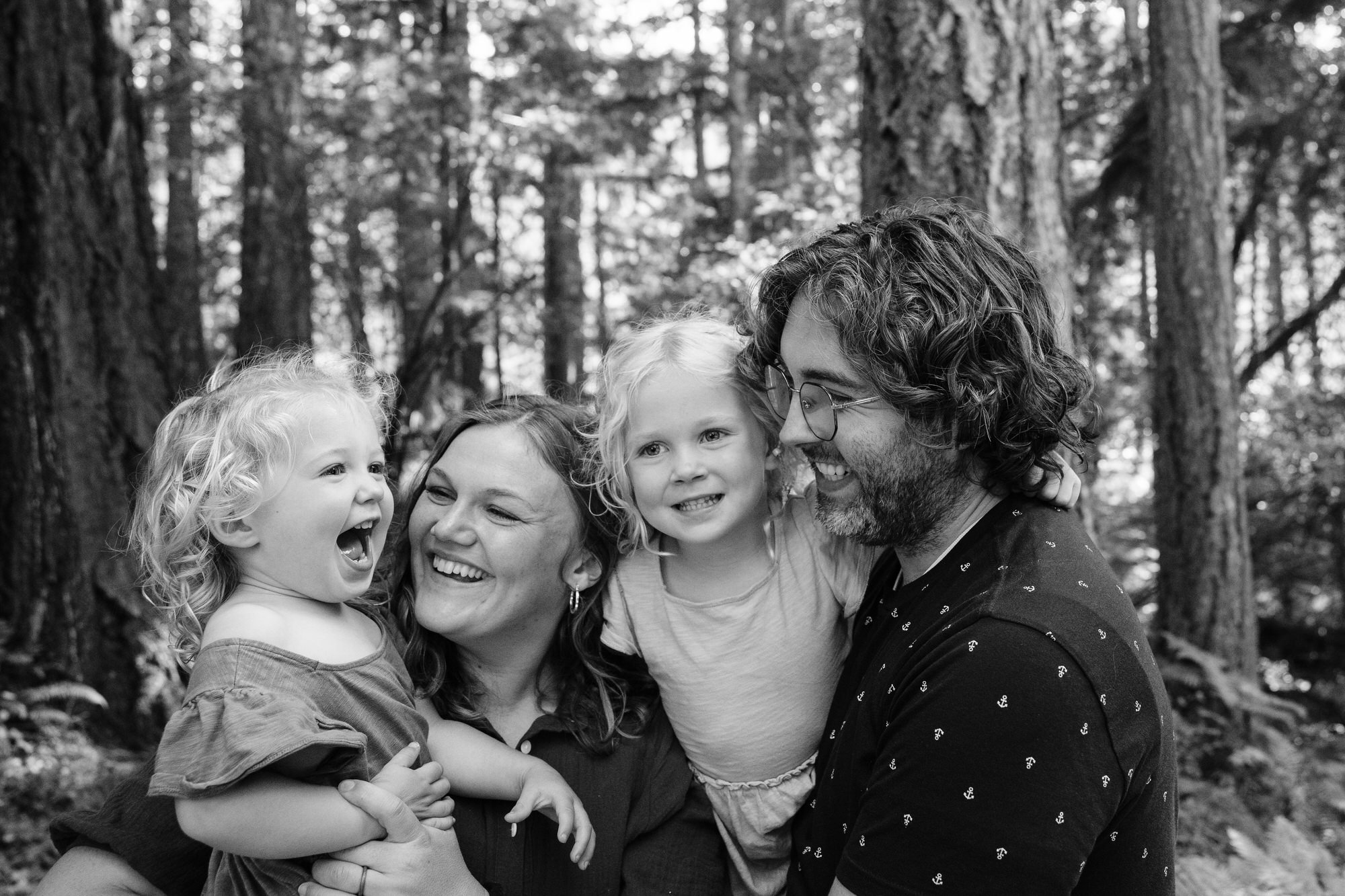 forest-family-photos-san-juan-islands.jpg
