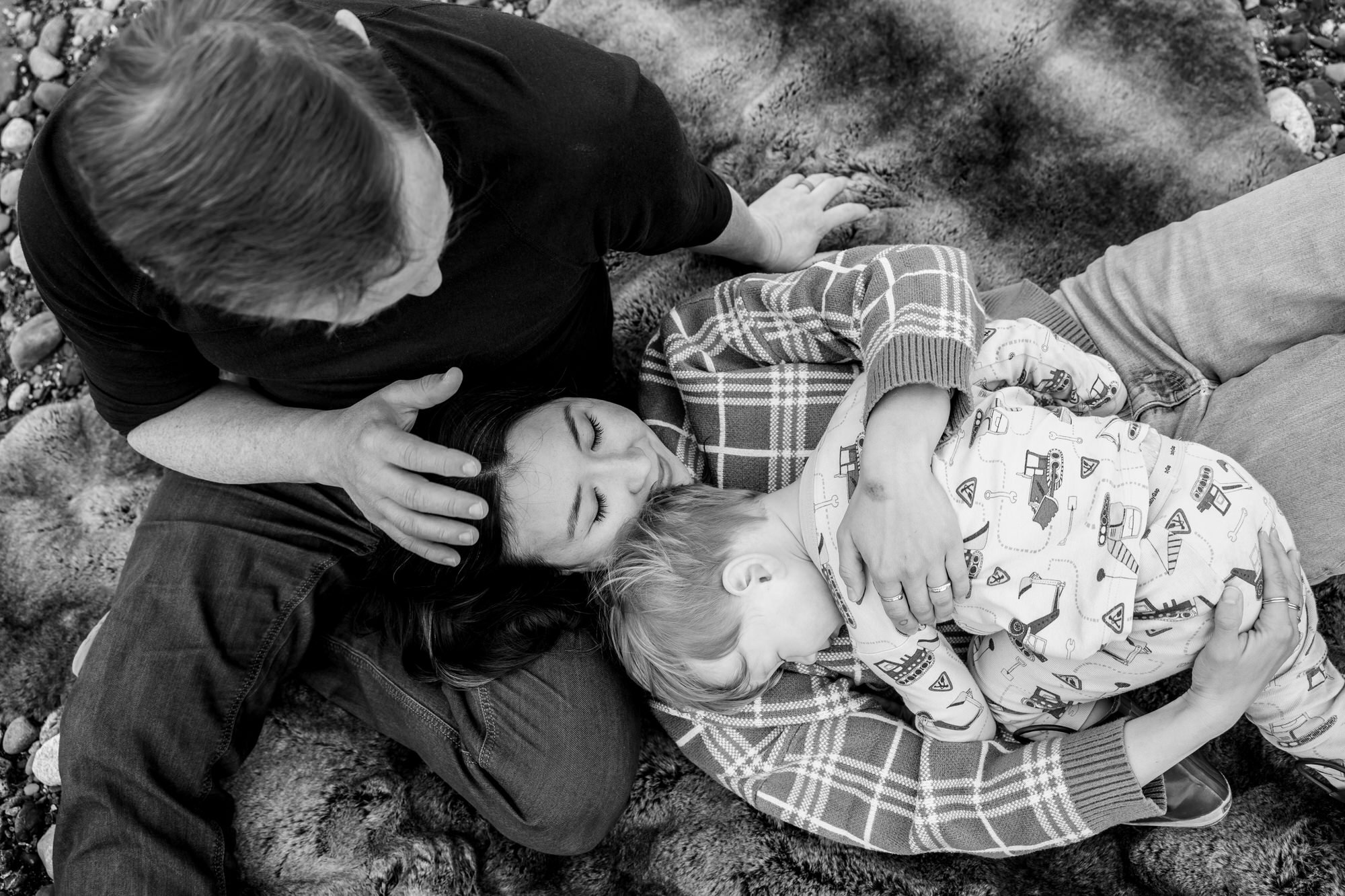 family-portraits-in-nature-orcas-island.jpg