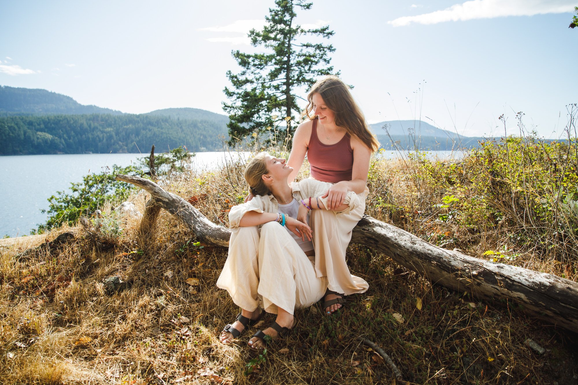 joyful-family-portraits-moran-state-park.jpg
