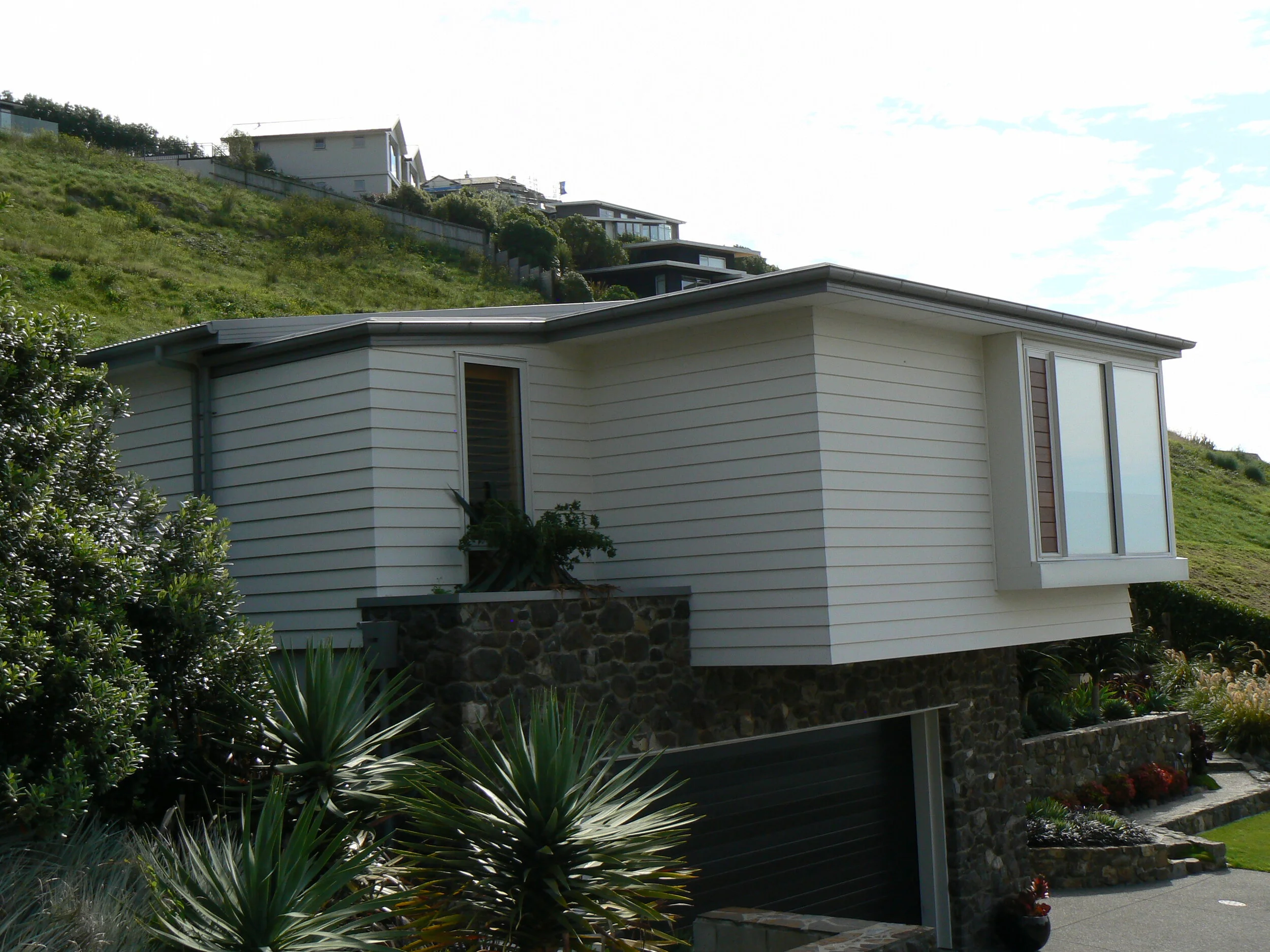 HALO 150 half round powder coated aluminium residential spouting with external brackets - continuous group New Zealand 1. .JPG