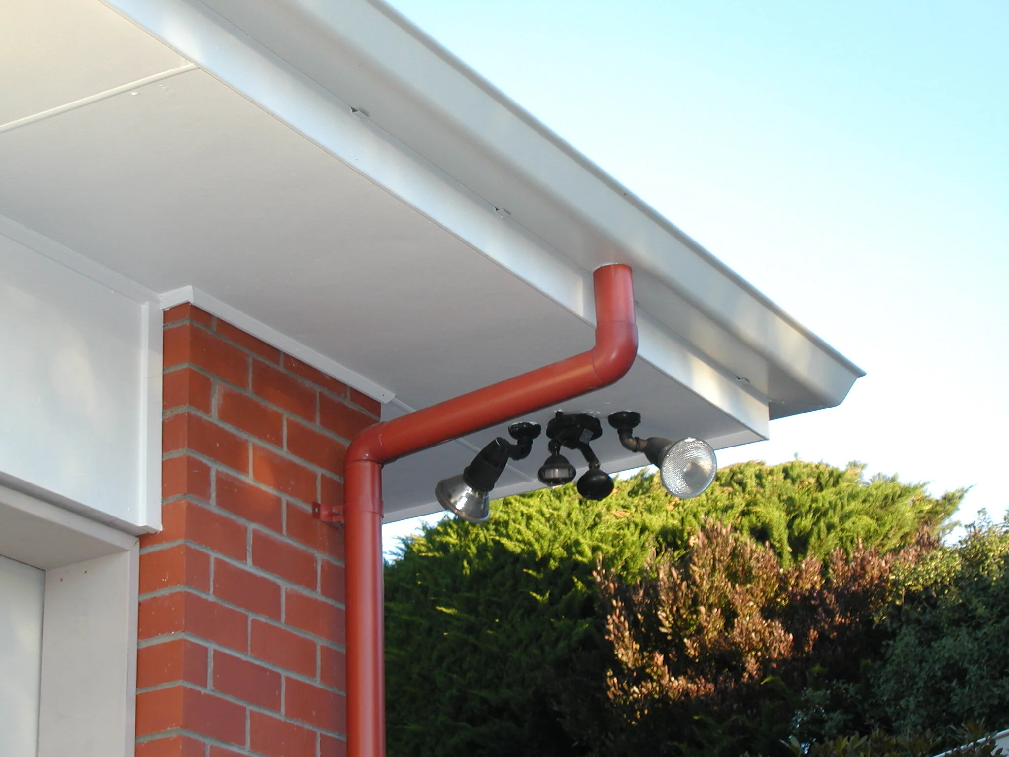 80 mm round powder coated aluminium downpipes - continuous group New Zealand 3..JPG
