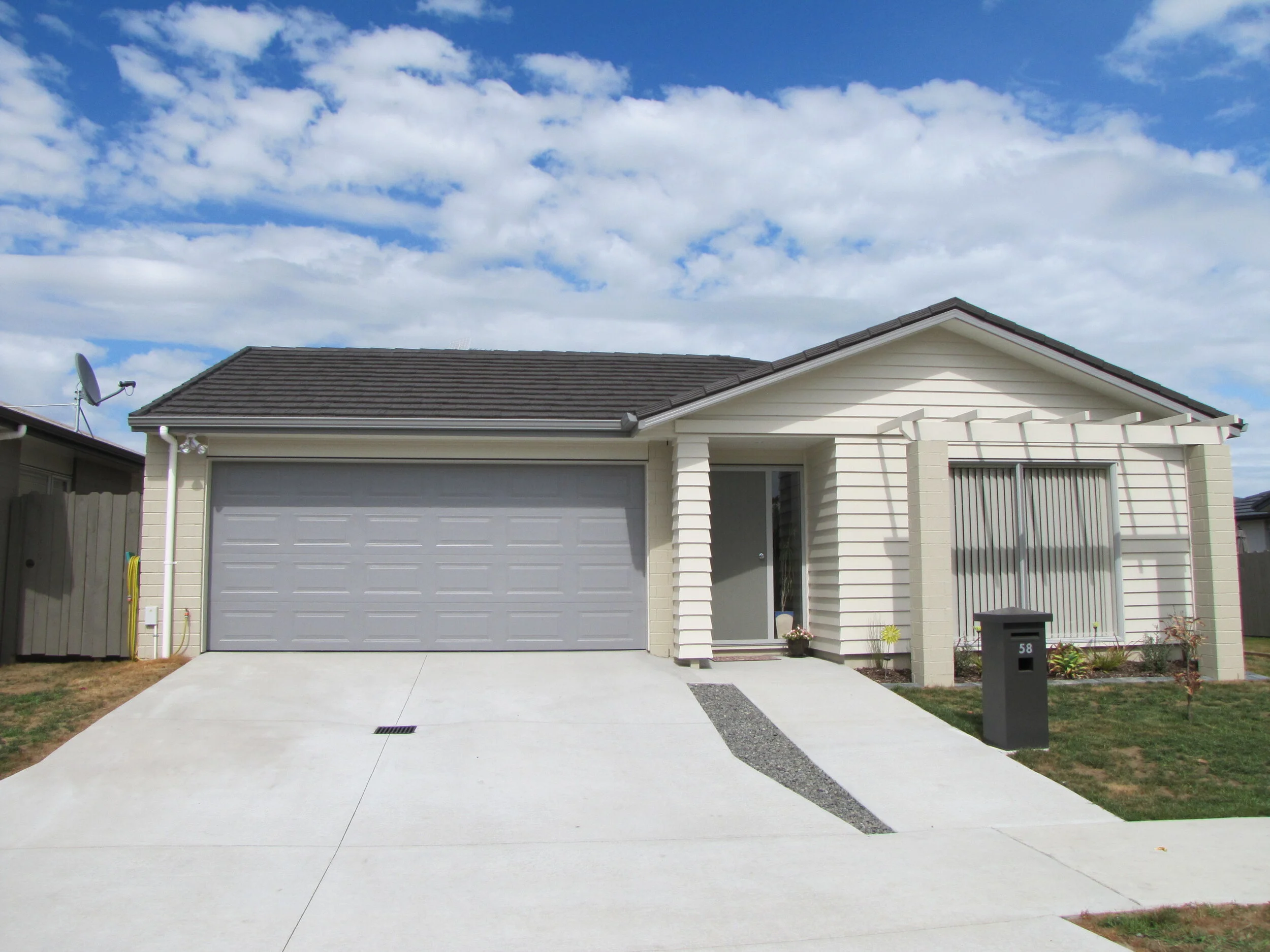 Akld 140 Metal Fascia 2.JPG