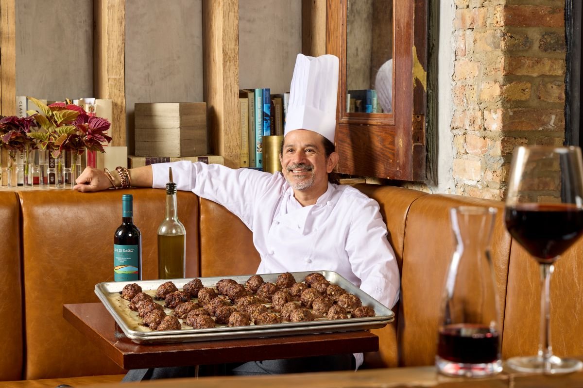 BarRomaChefFredTheBall.jpg