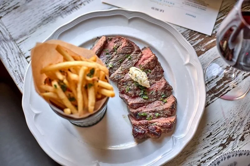 Le Sud stake and fries