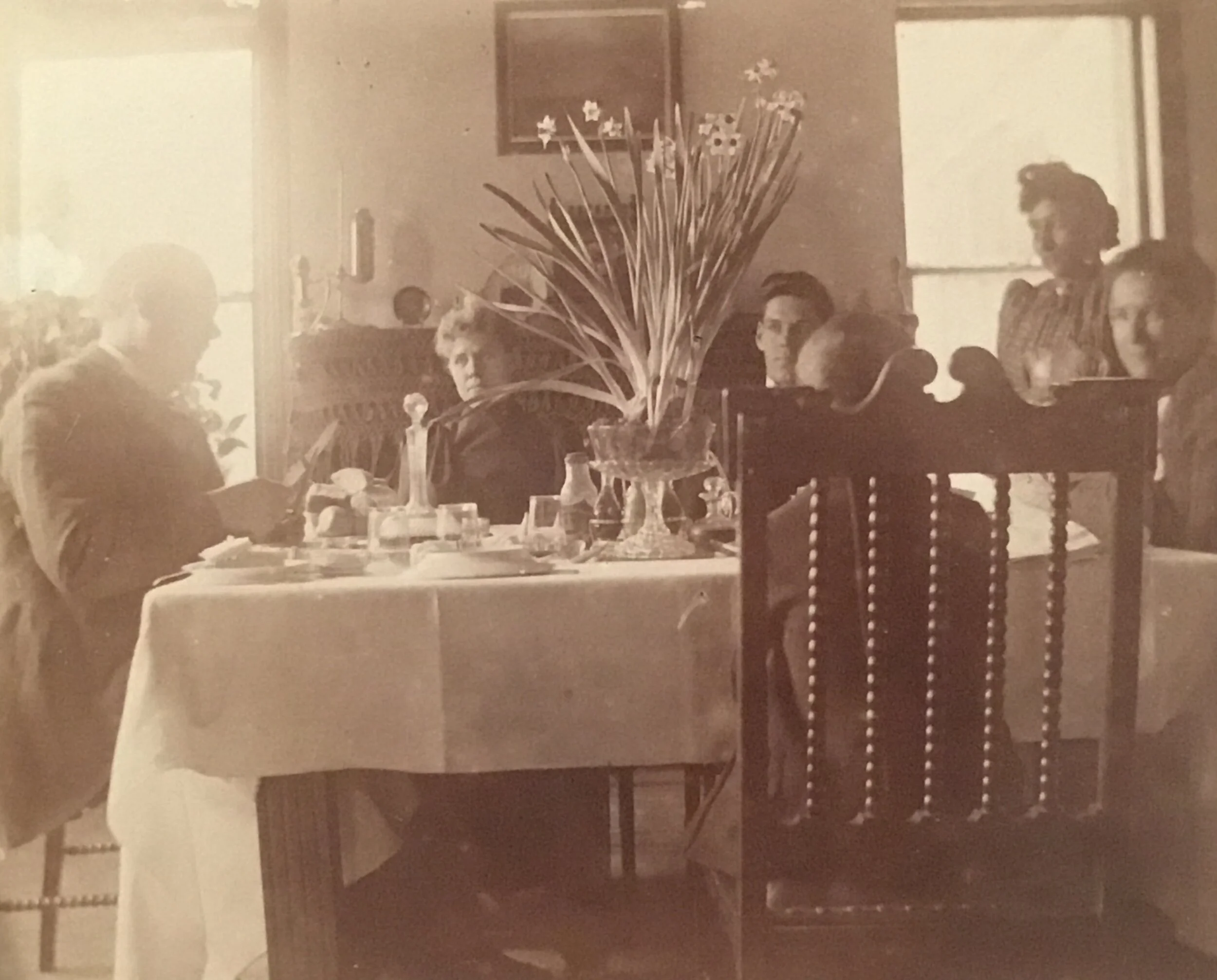 Dinner Party: Dining at the Glencoe Mansion 1890-1910