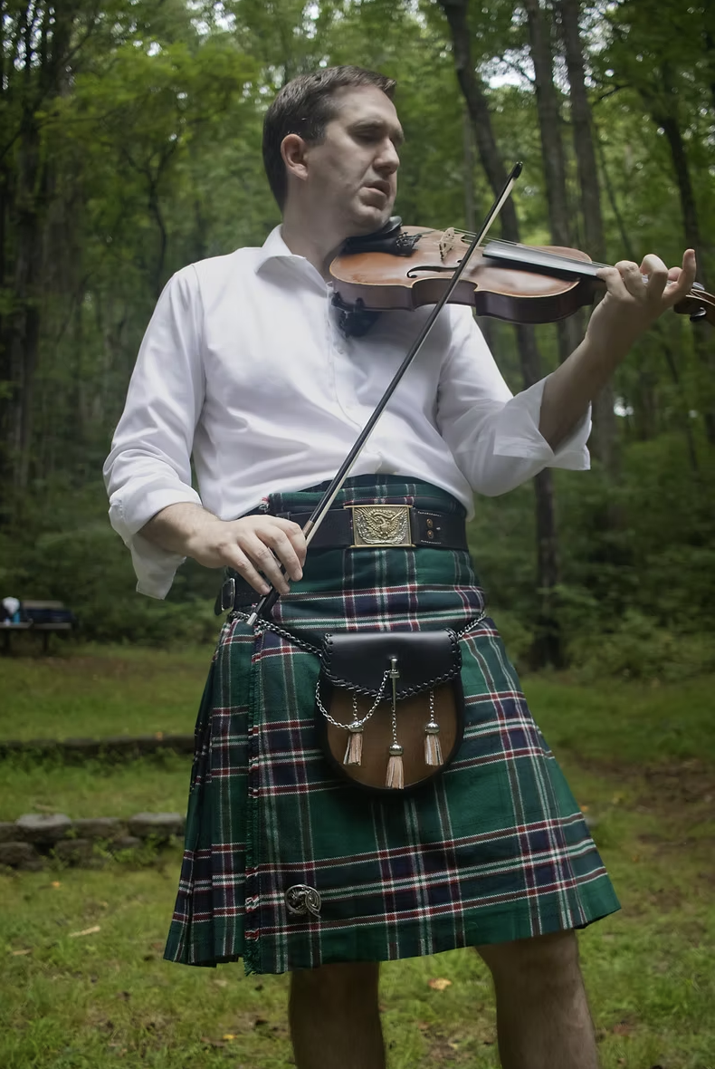 Live Music in Glencoe Field: Geoff the Fiddler