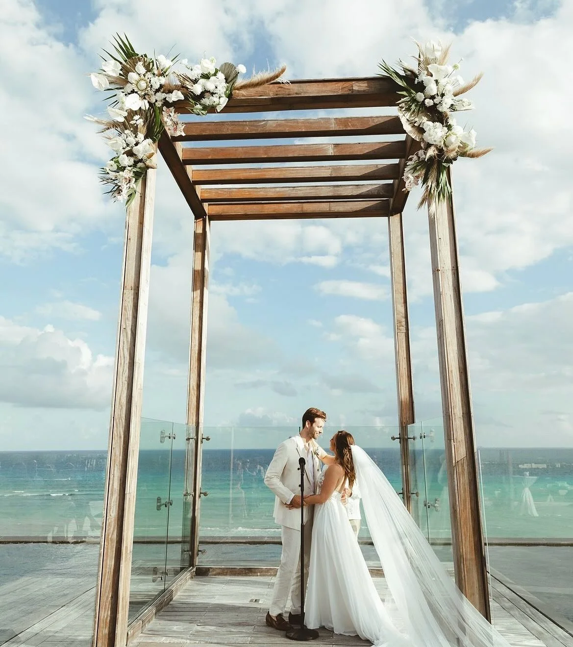 Picture this: exchanging vows on a stunning rooftop overlooking turquoise waters, golden beaches, and swaying palm trees. Whether it&rsquo;s the sparkling shores of Mexico or the vibrant islands of the Caribbean, rooftop wedding ceremonies in these b