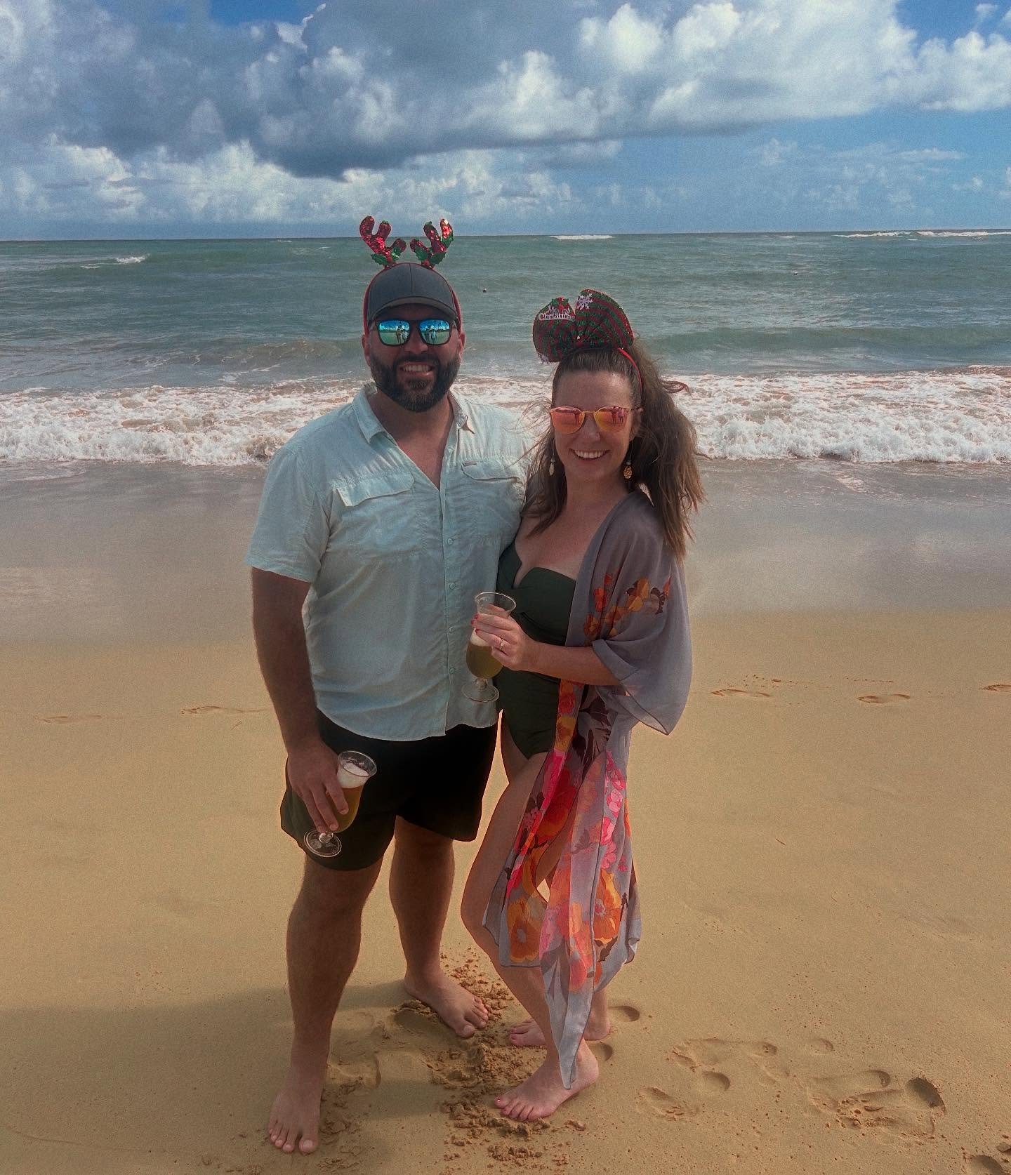 🎄 Merry Christmas! 🎄

Wishing you a holiday season filled with love, laughter, and the warmth of family and friends. May your day be merry, your hearts full, and maybe even a ticket to paradise in your stocking!

Thank you for allowing me to be a p