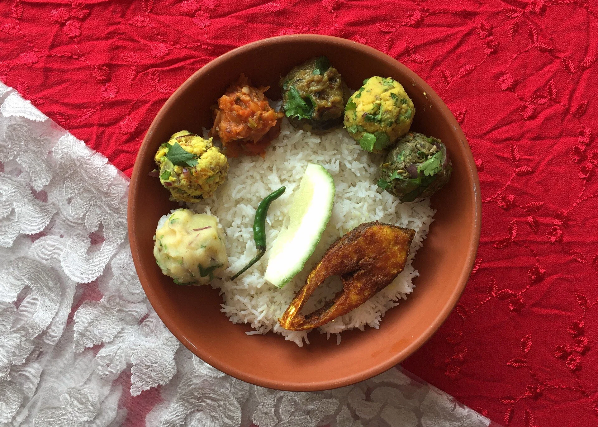 https://images.squarespace-cdn.com/content/v1/5e558c8165fc4c78f502938d/1630703610596-HDJYQ2HVP3CCEI1607OW/Bangladeshi%2BNew%2BYear%2BBhorta%2B_%2BIlish%2B-%2Bphoto%2Bcredit%2BDina%2BBegum%2B%282%29.jpg