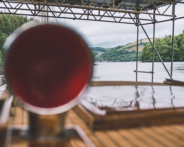 Look at the mirror shine off that hatch varnish! #varnish #marinecoatings #teak #motoryacht #dorade . Picture @clairegillophotography