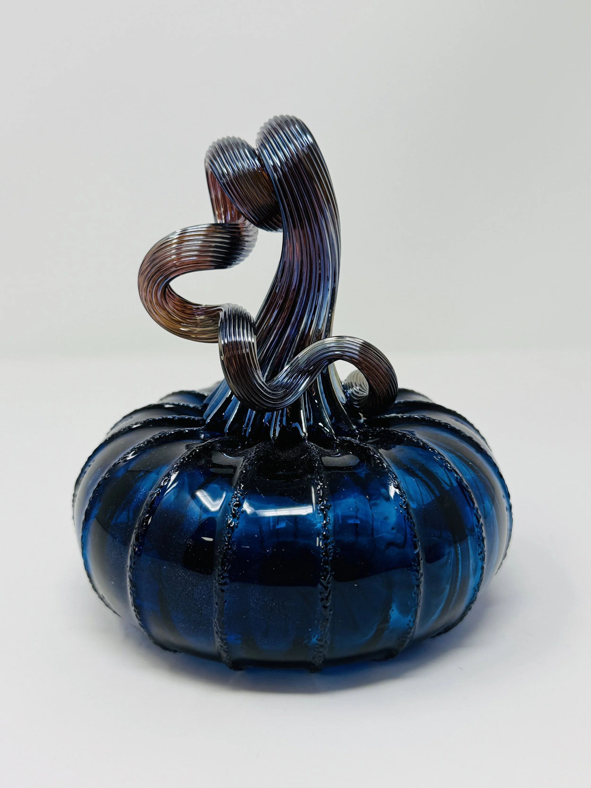 12012025 pumpkin deep blue.jpg