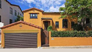 2501 Kenilworth Ave | Sold: $1,010,000