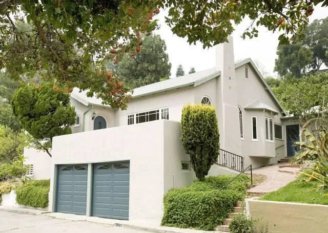 2081 Balmer Dr | Sold: $1,079,996