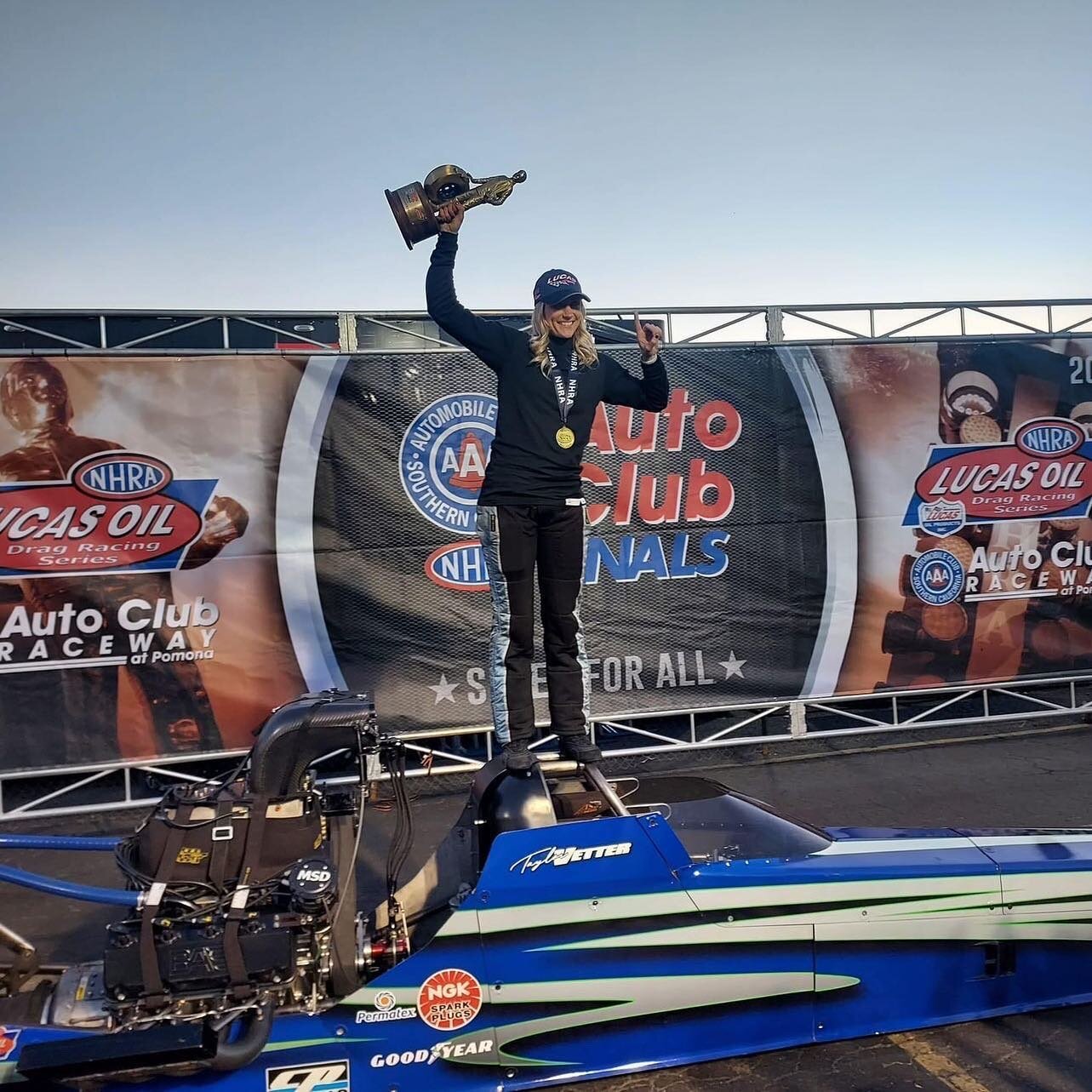 At the @nhra Pomona finals, @taylorvetterracing and @planbmotorsports wrapped up their season with Taylor&rsquo;s first win in Top Alcohol Dragster in fashion during her wild ride across the finish line. From the start of the year to the end of the y