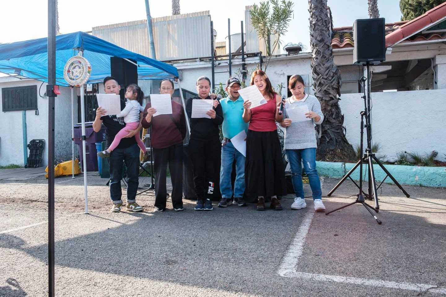 🎄 As we wrap up December, we look back on this past week celebrating the holidays with "Pasko Sa Westside" and holding our monthly Bayanihan Produce Distribution. We shared fresh fruits and veggies with over 200 people and families. Afterw