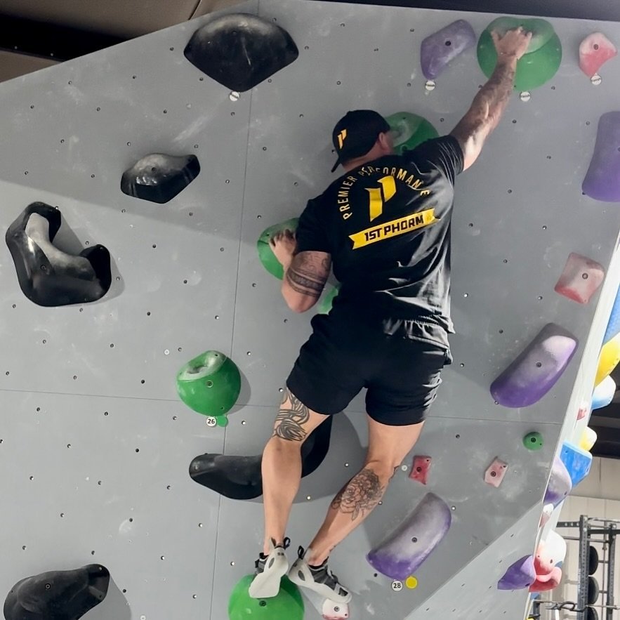 Looking to level up your fitness? Indoor bouldering and rock climbing are game-changers for gym gains. 🧗&zwj;♂️ Climbing engages muscles that typical workouts miss&mdash;think core, grip, and stabilizers. It&rsquo;s not just a workout; it&rsquo;s fu