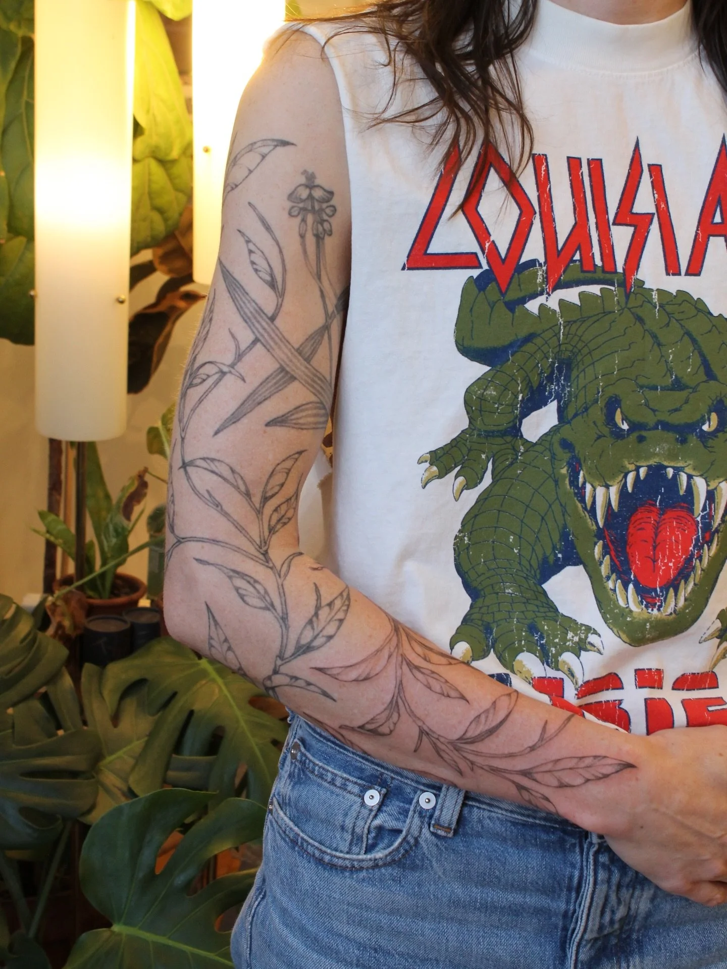 Randee&rsquo;s sleeve! All filled out with freehand botanicals, most of the top healed and bottom fresh. This was made in 3 sessions spread out over a couple years- and I don&rsquo;t think she originally intended to make a sleeve but that&rsquo;s jus