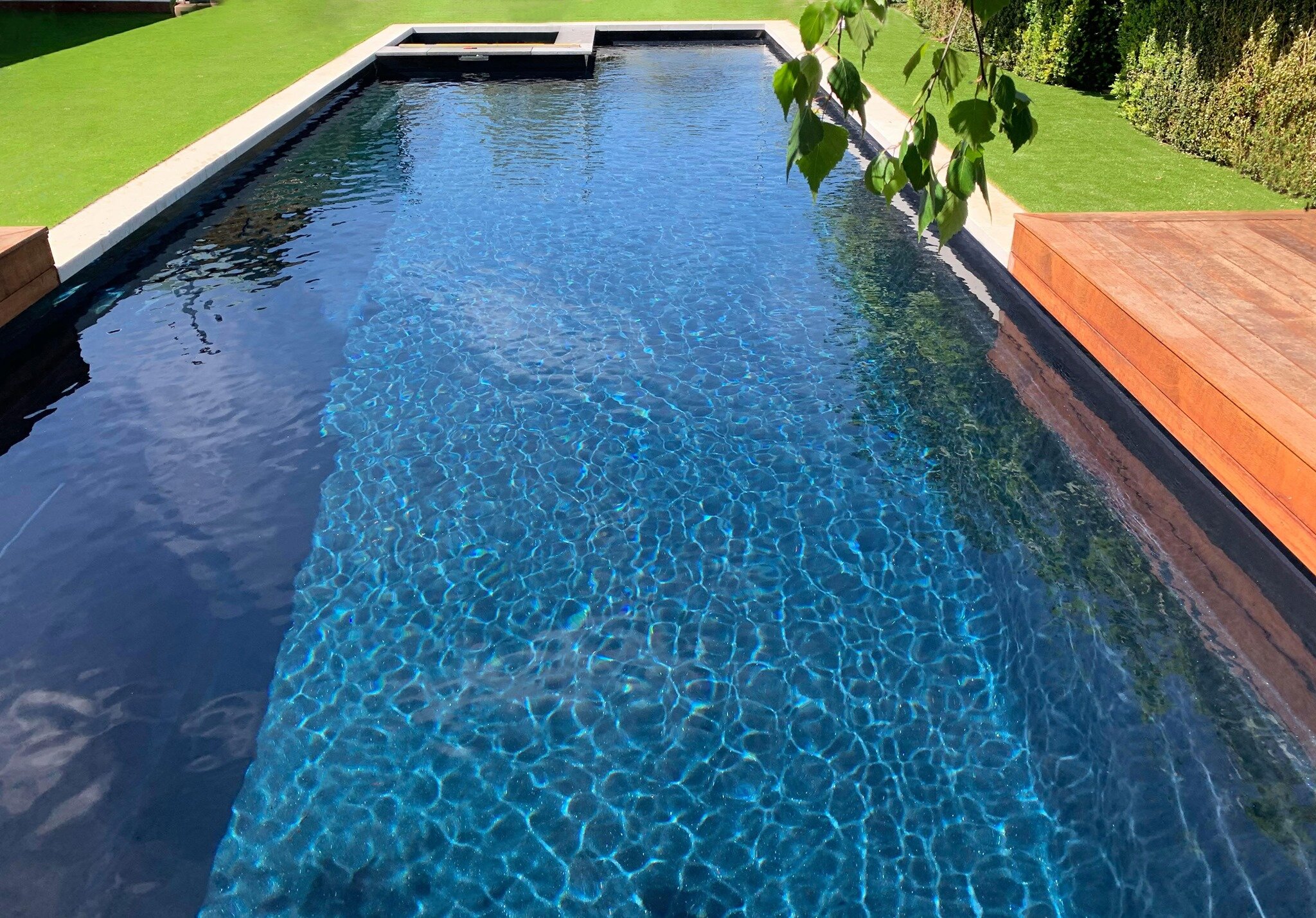Green pool water and Phosphates — Poolside & Just Spas AlburyWodonga
